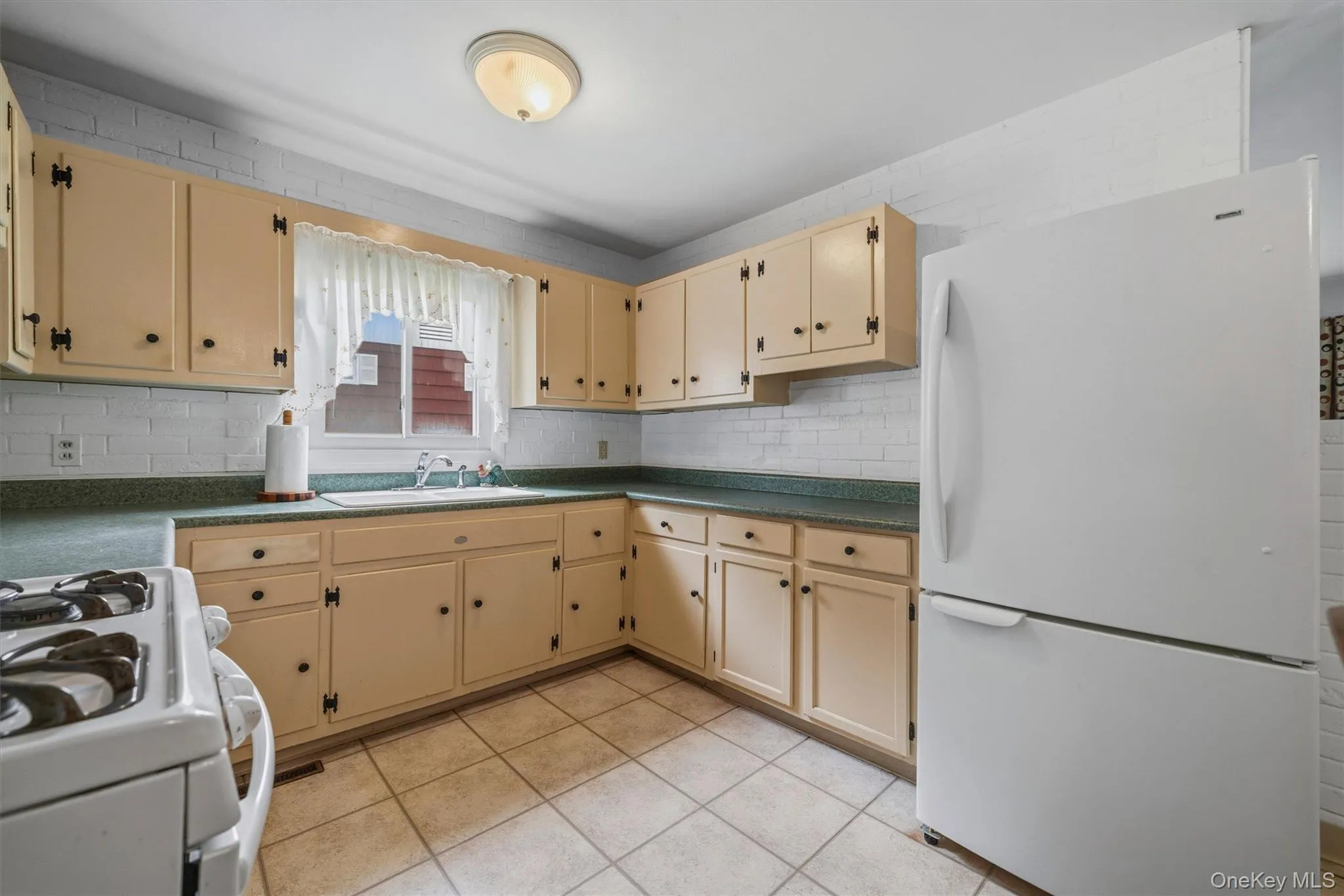 21 Keystone Park, Wallkill, NY, 3 Bedrooms Bedrooms, 6 Rooms Rooms,1 BathroomBathrooms,Residential,For Rent,Keystone,0,1033567 21 Keystone Park, Wallkill, NY, 3 Bedrooms Bedrooms, 6 Rooms Rooms,1 BathroomBathrooms,Residential,For Rent,Keystone,0,1033567