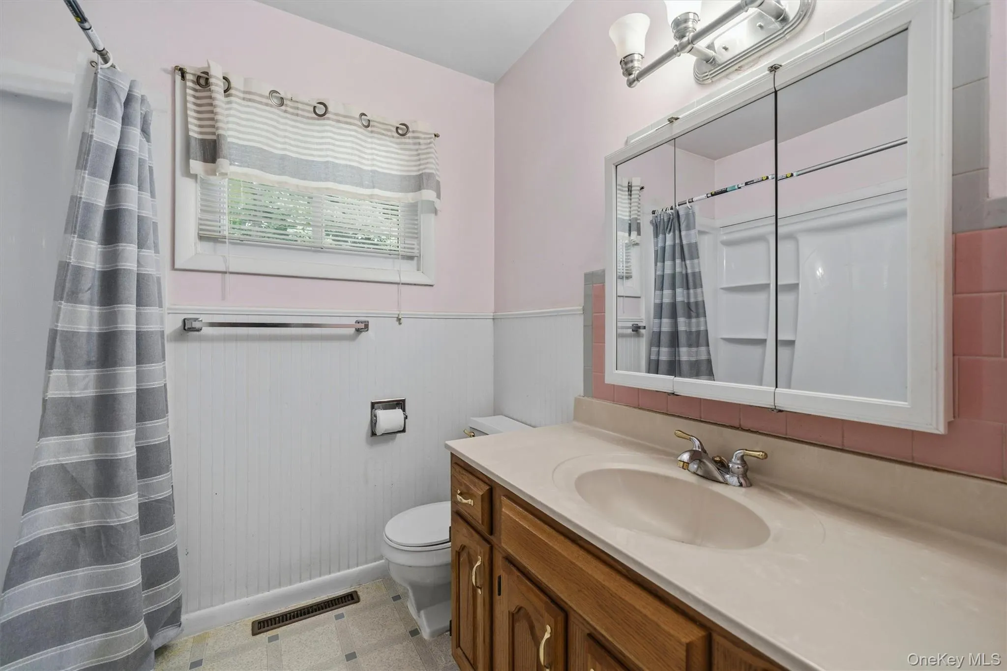 21 Keystone Park, Wallkill, NY, 3 Bedrooms Bedrooms, 6 Rooms Rooms,1 BathroomBathrooms,Residential,For Rent,Keystone,0,1033567 21 Keystone Park, Wallkill, NY, 3 Bedrooms Bedrooms, 6 Rooms Rooms,1 BathroomBathrooms,Residential,For Rent,Keystone,0,1033567