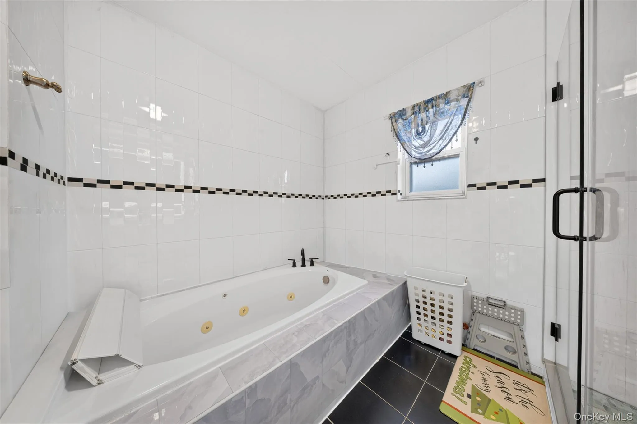 4215 172nd Street, New York, NY, 3 Bedrooms Bedrooms, 10 Rooms Rooms,2 BathroomsBathrooms,Residential,For Rent,172nd,0,1033568 4215 172nd Street, New York, NY, 3 Bedrooms Bedrooms, 10 Rooms Rooms,2 BathroomsBathrooms,Residential,For Rent,172nd,0,1033568