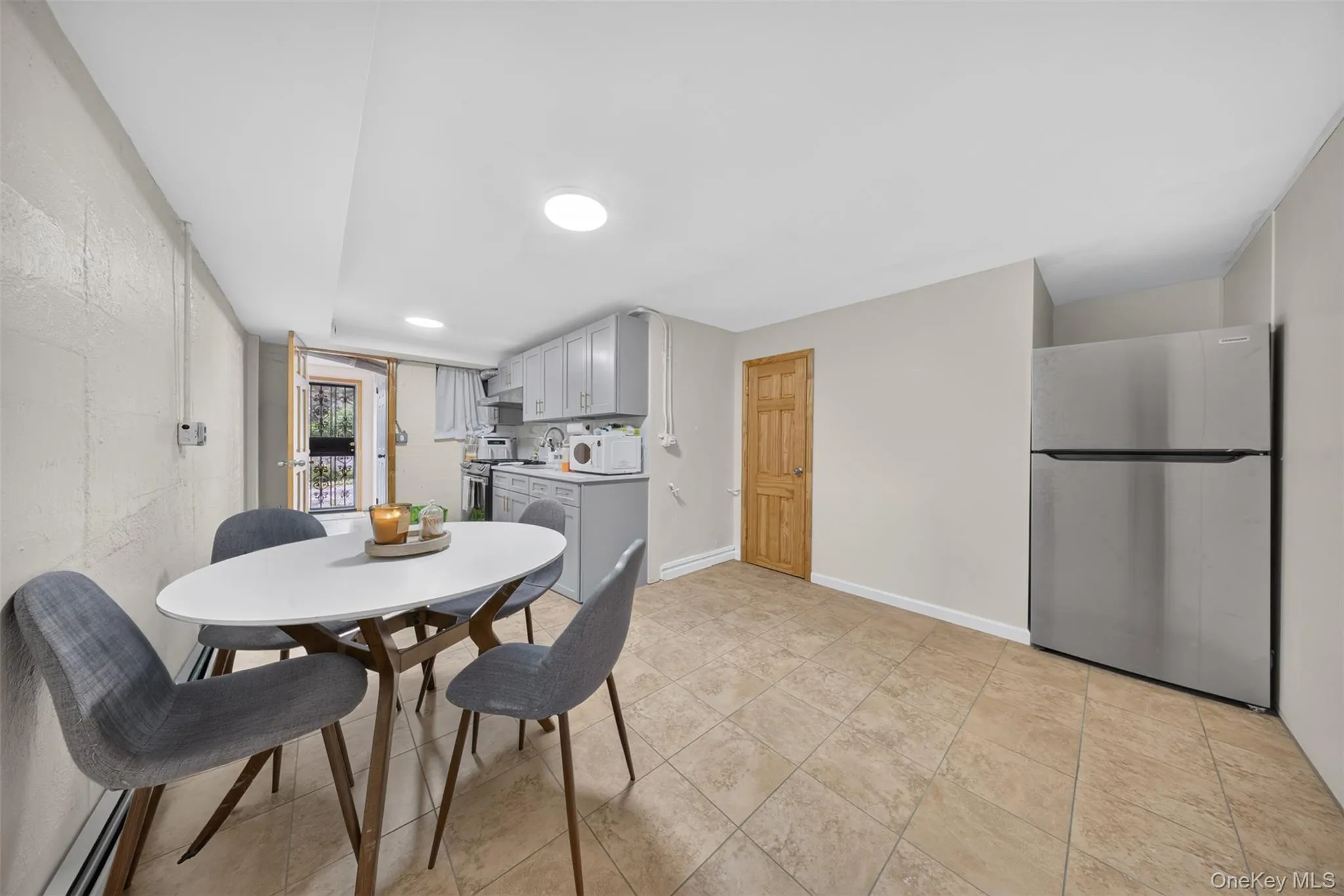4215 172nd Street, New York, NY, 3 Bedrooms Bedrooms, 10 Rooms Rooms,2 BathroomsBathrooms,Residential,For Rent,172nd,0,1033568 4215 172nd Street, New York, NY, 3 Bedrooms Bedrooms, 10 Rooms Rooms,2 BathroomsBathrooms,Residential,For Rent,172nd,0,1033568