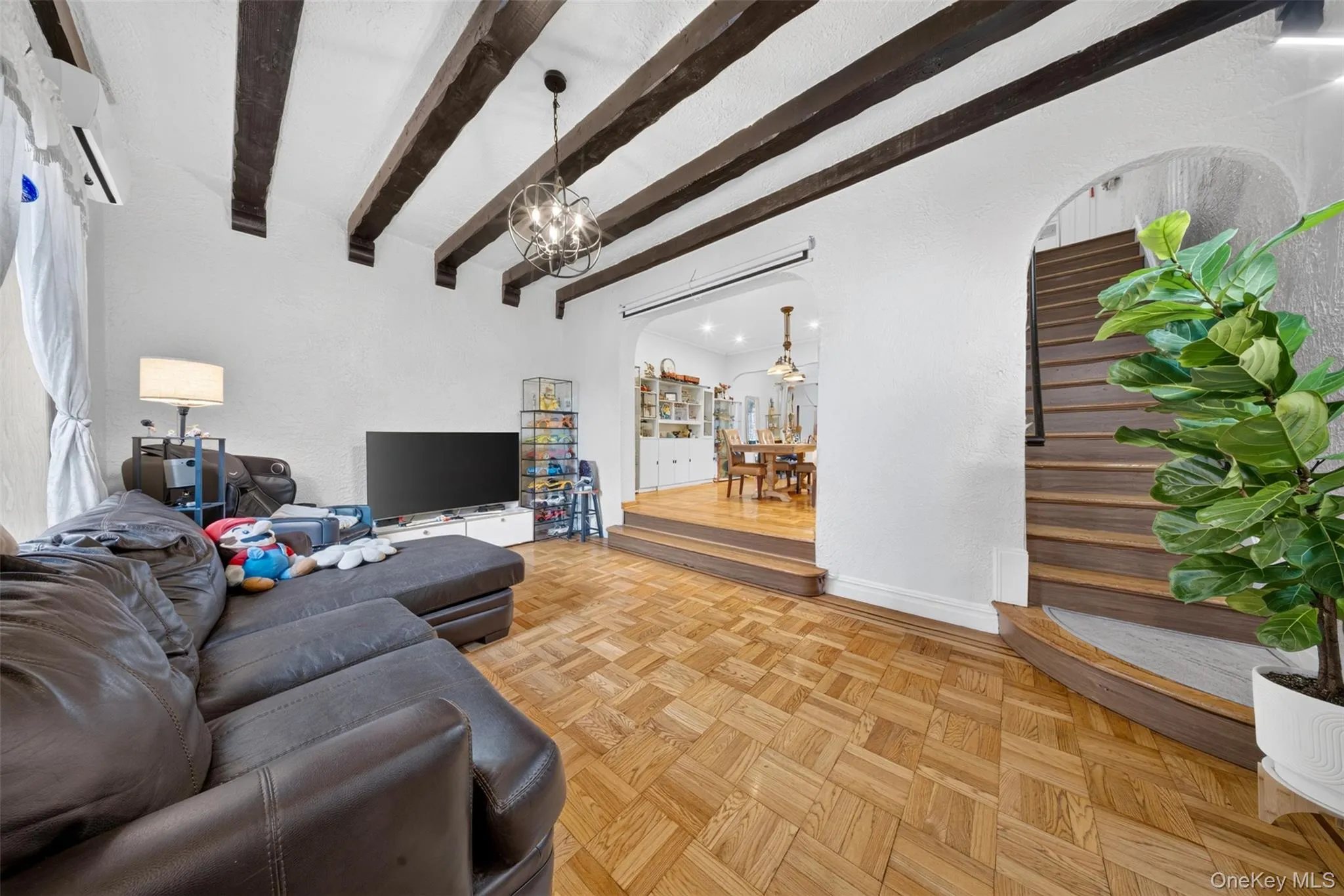 4215 172nd Street, New York, NY, 3 Bedrooms Bedrooms, 10 Rooms Rooms,2 BathroomsBathrooms,Residential,For Rent,172nd,0,1033568 4215 172nd Street, New York, NY, 3 Bedrooms Bedrooms, 10 Rooms Rooms,2 BathroomsBathrooms,Residential,For Rent,172nd,0,1033568