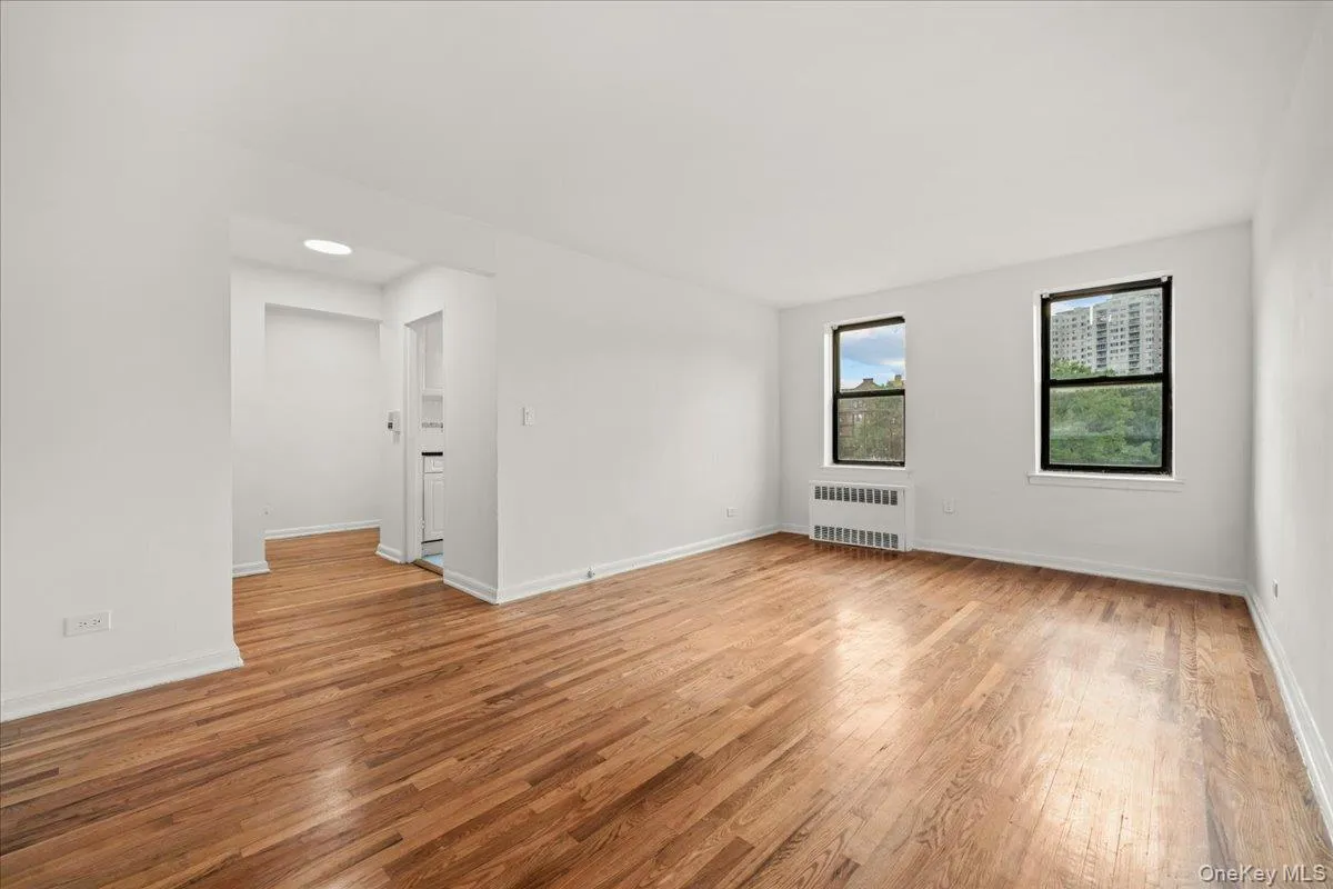 3260 Netherland Avenue, New York, NY, 1 Room Rooms,1 BathroomBathrooms,Residential,For Rent,Netherland,0,1033573 3260 Netherland Avenue, New York, NY, 1 Room Rooms,1 BathroomBathrooms,Residential,For Rent,Netherland,0,1033573