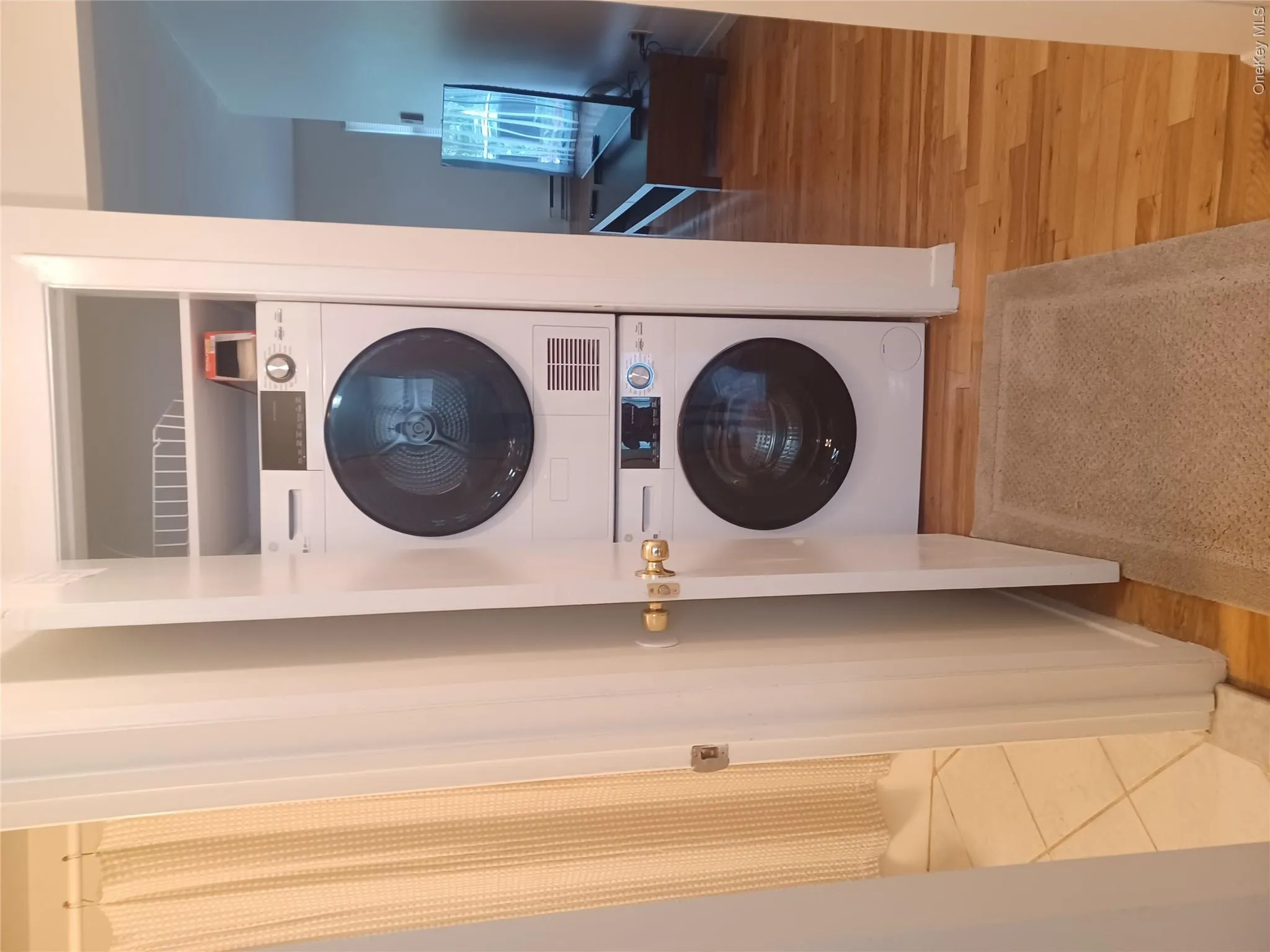 Front Load Washer and Dryer in the unit Front Load Washer and Dryer in the unit