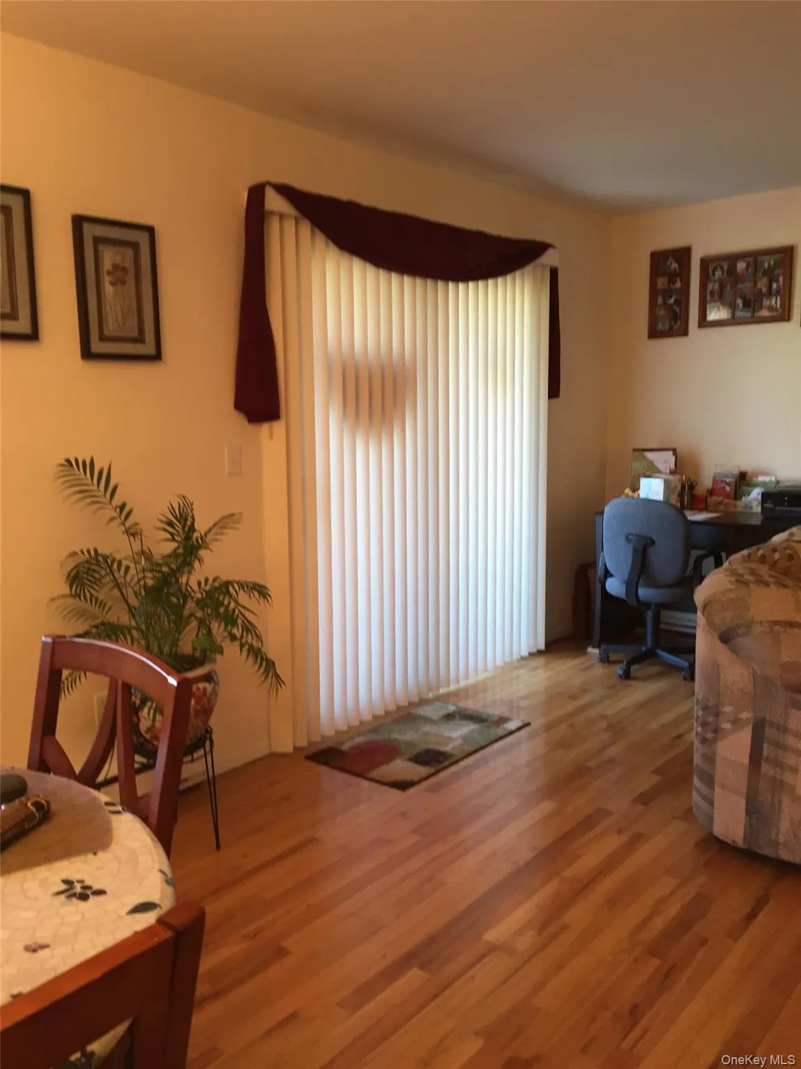 Corner where a desk can fit Corner where a desk can fit