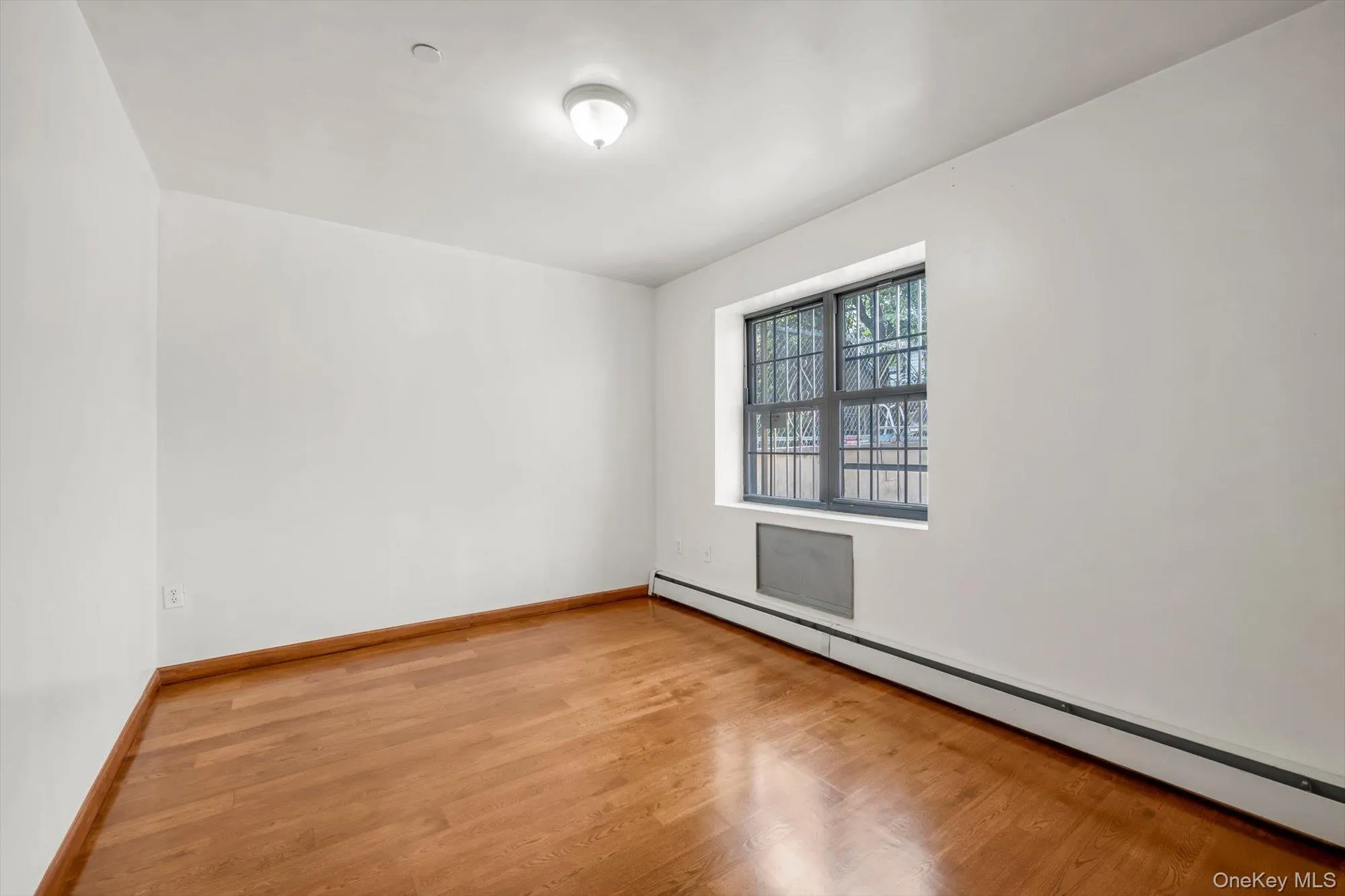 9705 50th Avenue, New York, NY, 2 Bedrooms Bedrooms, 5 Rooms Rooms,1 BathroomBathrooms,Residential,For Rent,50th,0,1033577 9705 50th Avenue, New York, NY, 2 Bedrooms Bedrooms, 5 Rooms Rooms,1 BathroomBathrooms,Residential,For Rent,50th,0,1033577