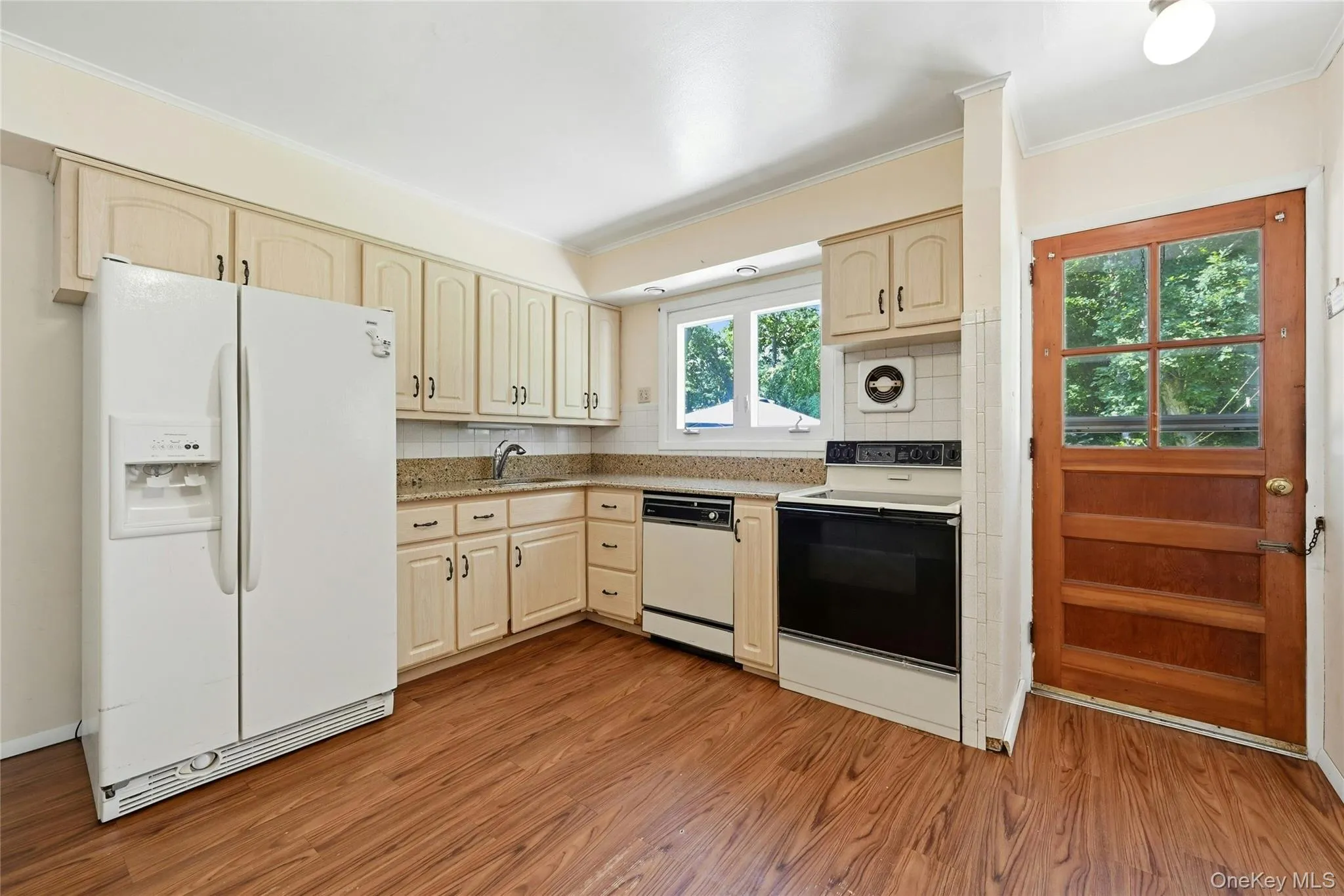 89 Burton Lane, Huntington, NY, 3 Bedrooms Bedrooms, 7 Rooms Rooms,1 BathroomBathrooms,Residential,For Rent,Burton,0,1033579 89 Burton Lane, Huntington, NY, 3 Bedrooms Bedrooms, 7 Rooms Rooms,1 BathroomBathrooms,Residential,For Rent,Burton,0,1033579