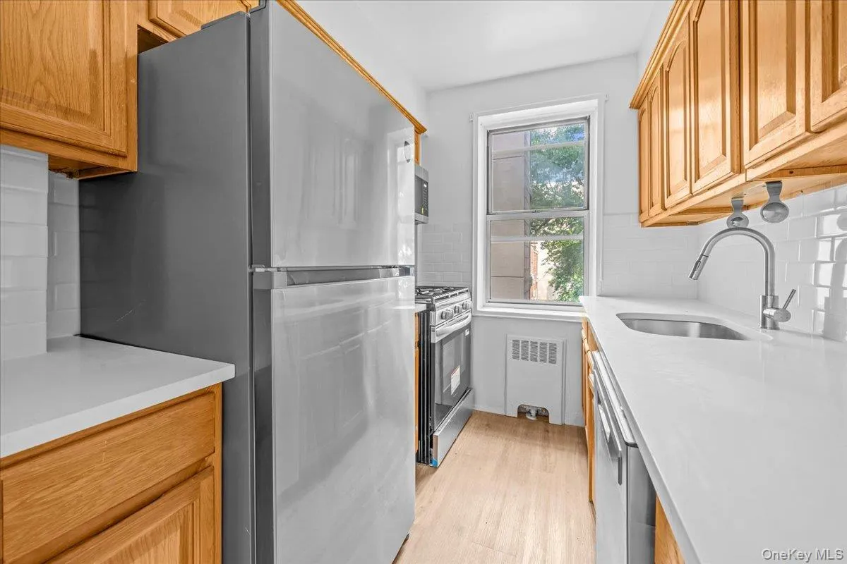 3720 Independence Avenue, New York, NY, 1 Bedroom Bedrooms, 4 Rooms Rooms,1 BathroomBathrooms,Residential,For Rent,Independence,0,1033580 3720 Independence Avenue, New York, NY, 1 Bedroom Bedrooms, 4 Rooms Rooms,1 BathroomBathrooms,Residential,For Rent,Independence,0,1033580