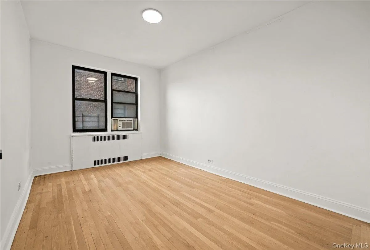 3015 Riverdale Avenue, New York, NY, 2 Bedrooms Bedrooms, 5 Rooms Rooms,1 BathroomBathrooms,Residential,For Rent,Riverdale,0,1033582 3015 Riverdale Avenue, New York, NY, 2 Bedrooms Bedrooms, 5 Rooms Rooms,1 BathroomBathrooms,Residential,For Rent,Riverdale,0,1033582
