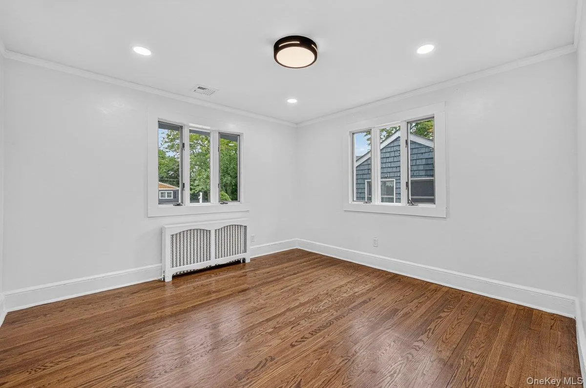 60 Lake Shore Drive, Brookhaven, NY, 6 Bedrooms Bedrooms, 16 Rooms Rooms,3 BathroomsBathrooms,Residential,For Rent,Lake Shore,0,1033592 60 Lake Shore Drive, Brookhaven, NY, 6 Bedrooms Bedrooms, 16 Rooms Rooms,3 BathroomsBathrooms,Residential,For Rent,Lake Shore,0,1033592