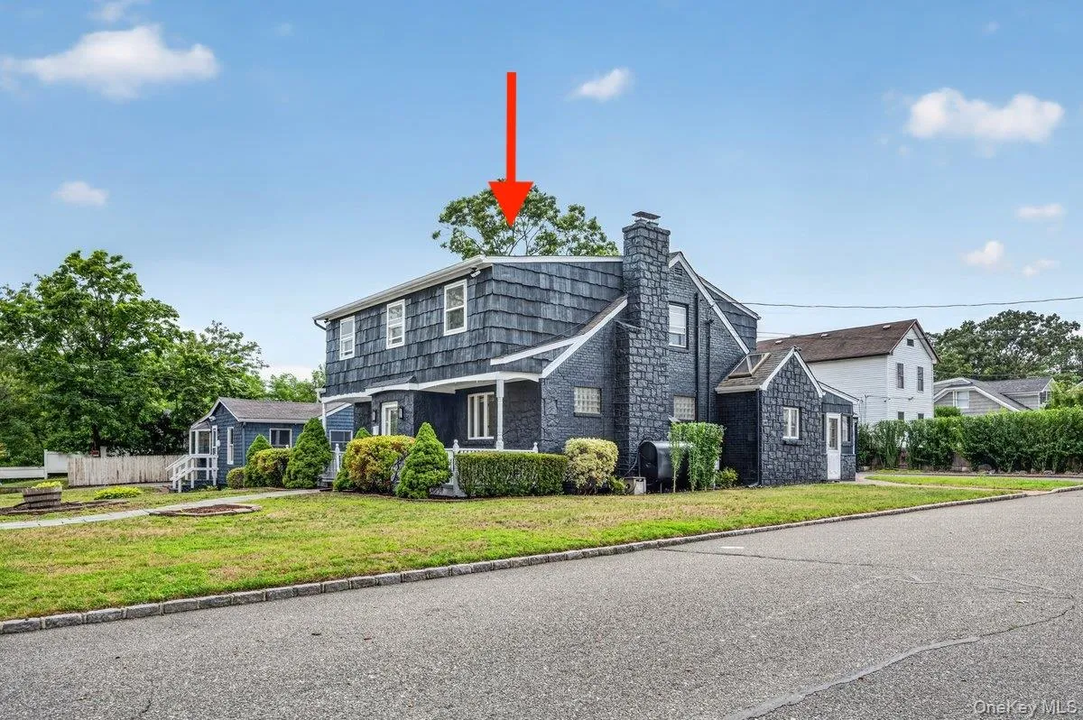 60 Lake Shore Drive, Brookhaven, NY, 6 Bedrooms Bedrooms, 16 Rooms Rooms,3 BathroomsBathrooms,Residential,For Rent,Lake Shore,0,1033592 60 Lake Shore Drive, Brookhaven, NY, 6 Bedrooms Bedrooms, 16 Rooms Rooms,3 BathroomsBathrooms,Residential,For Rent,Lake Shore,0,1033592