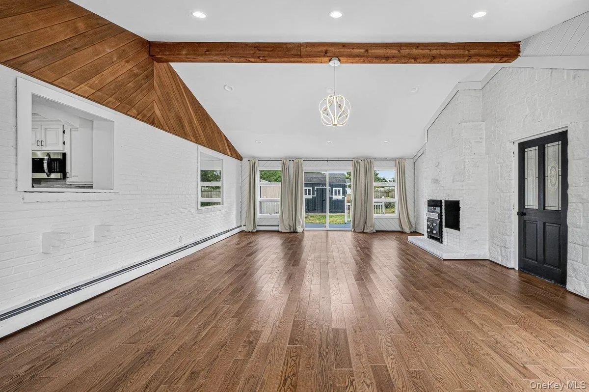 60 Lake Shore Drive, Brookhaven, NY, 6 Bedrooms Bedrooms, 16 Rooms Rooms,3 BathroomsBathrooms,Residential,For Rent,Lake Shore,0,1033592 60 Lake Shore Drive, Brookhaven, NY, 6 Bedrooms Bedrooms, 16 Rooms Rooms,3 BathroomsBathrooms,Residential,For Rent,Lake Shore,0,1033592