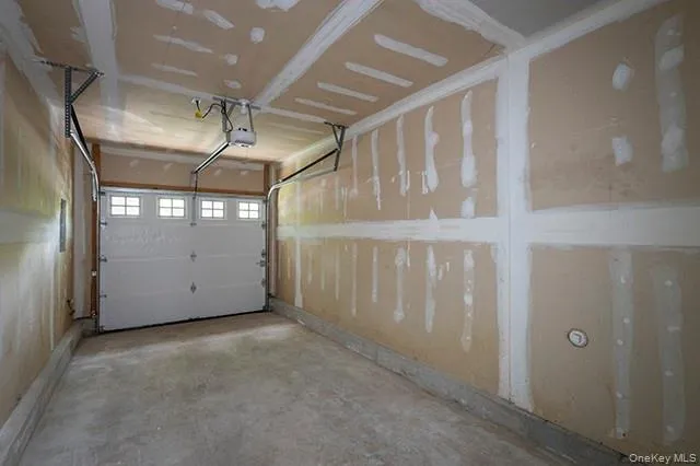 5000 Townhouse Drive, Brookhaven, NY, 2 Bedrooms Bedrooms, 5 Rooms Rooms,2 BathroomsBathrooms,Residential Lease,For Rent,Townhouse,0,1033594 5000 Townhouse Drive, Brookhaven, NY, 2 Bedrooms Bedrooms, 5 Rooms Rooms,2 BathroomsBathrooms,Residential Lease,For Rent,Townhouse,0,1033594