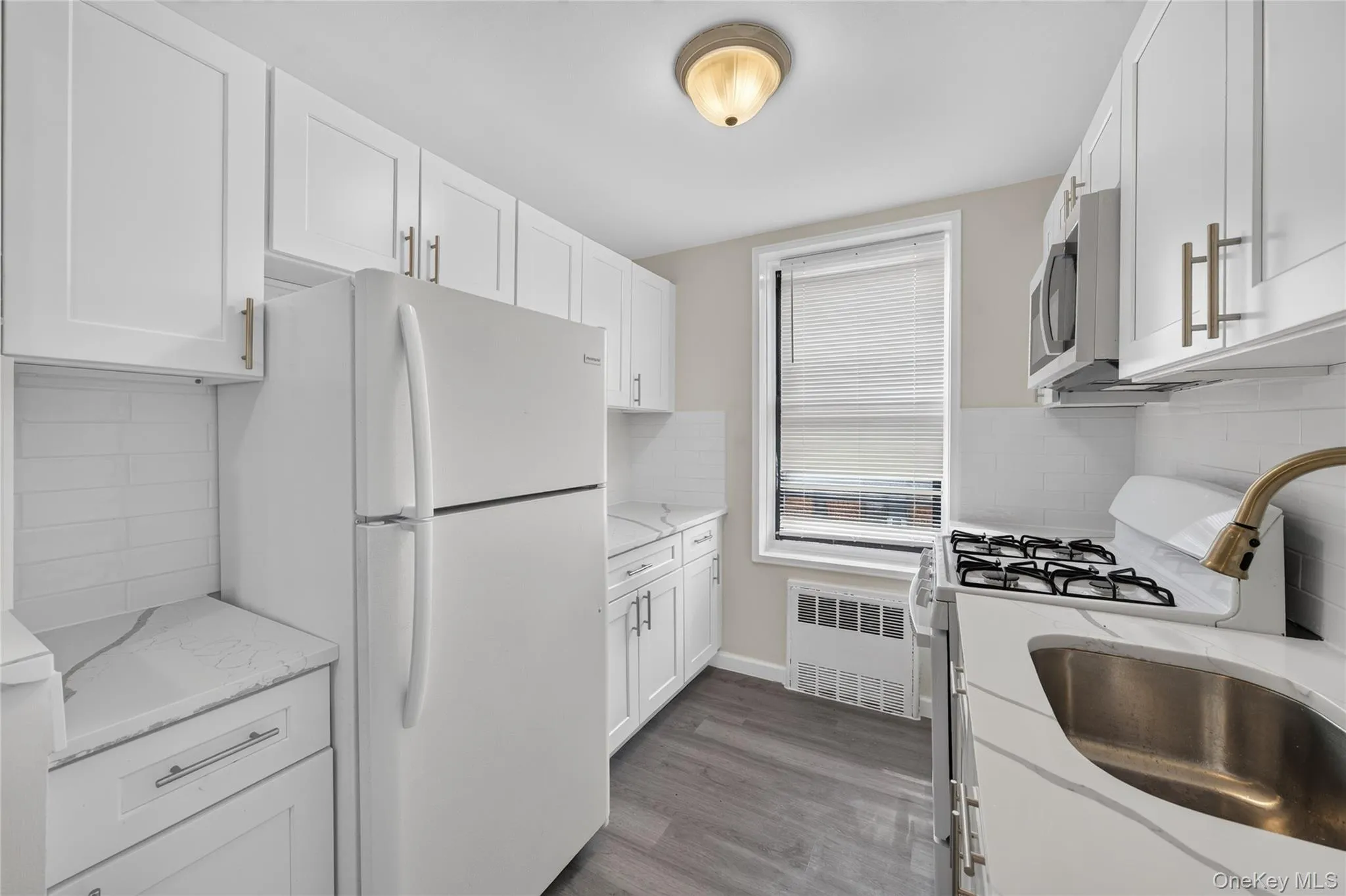 175-45 88th Avenue, New York, NY, 2 Bedrooms Bedrooms, 5 Rooms Rooms,2 BathroomsBathrooms,Residential,For Rent,88th,0,1033596 175-45 88th Avenue, New York, NY, 2 Bedrooms Bedrooms, 5 Rooms Rooms,2 BathroomsBathrooms,Residential,For Rent,88th,0,1033596