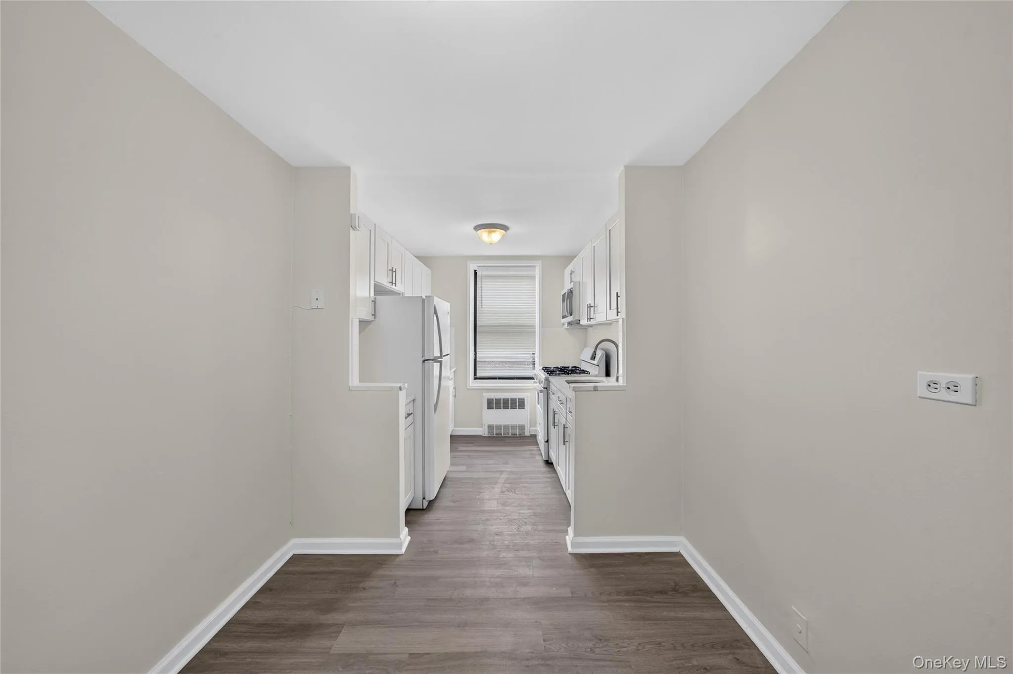 175-45 88th Avenue, New York, NY, 2 Bedrooms Bedrooms, 5 Rooms Rooms,2 BathroomsBathrooms,Residential,For Rent,88th,0,1033596 175-45 88th Avenue, New York, NY, 2 Bedrooms Bedrooms, 5 Rooms Rooms,2 BathroomsBathrooms,Residential,For Rent,88th,0,1033596