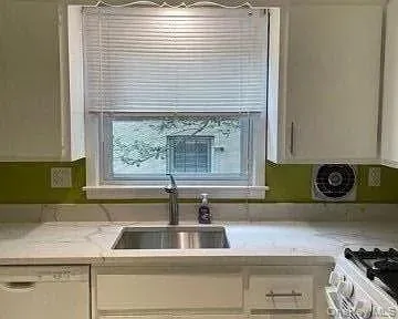 Modern Kitchen Modern Kitchen