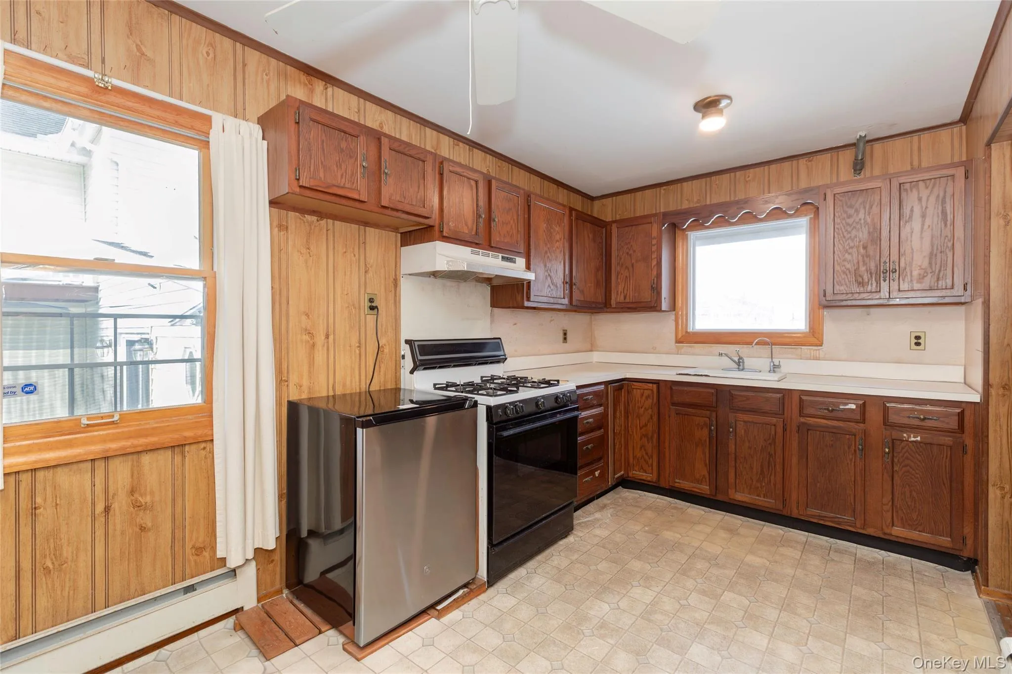178 Beach Street, New York, NY, 1 Bedroom Bedrooms, 4 Rooms Rooms,1 BathroomBathrooms,Residential,For Rent,Beach,0,1033601 178 Beach Street, New York, NY, 1 Bedroom Bedrooms, 4 Rooms Rooms,1 BathroomBathrooms,Residential,For Rent,Beach,0,1033601