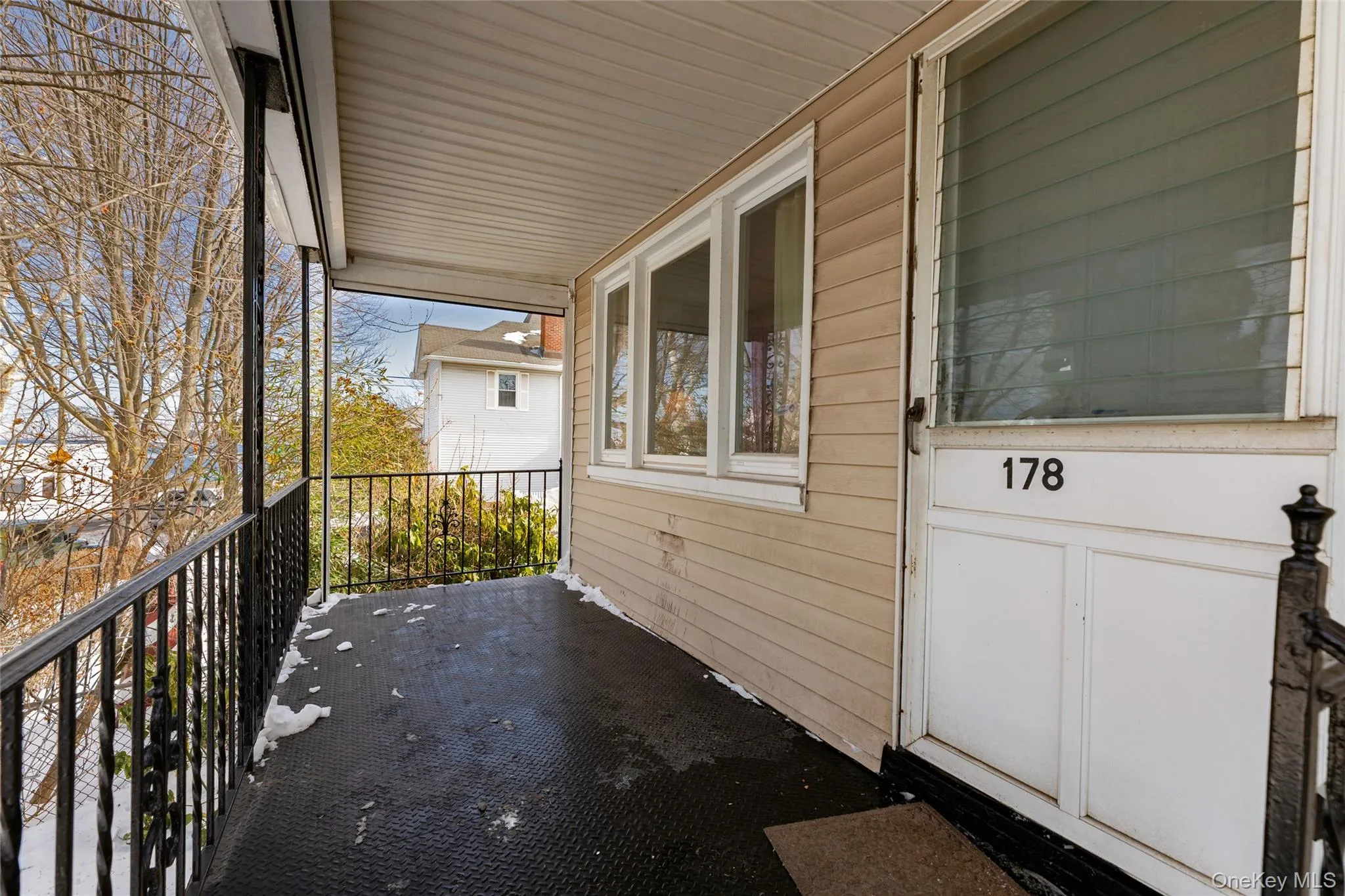 178 Beach Street, New York, NY, 1 Bedroom Bedrooms, 4 Rooms Rooms,1 BathroomBathrooms,Residential,For Rent,Beach,0,1033601 178 Beach Street, New York, NY, 1 Bedroom Bedrooms, 4 Rooms Rooms,1 BathroomBathrooms,Residential,For Rent,Beach,0,1033601