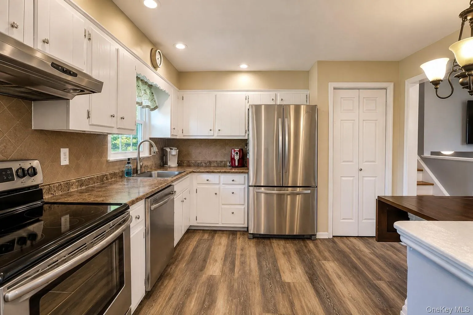 6 Elena Road, Hamptonburgh, NY, 3 Bedrooms Bedrooms, 8 Rooms Rooms,2 BathroomsBathrooms,Residential,For Rent,Elena,0,1033608 6 Elena Road, Hamptonburgh, NY, 3 Bedrooms Bedrooms, 8 Rooms Rooms,2 BathroomsBathrooms,Residential,For Rent,Elena,0,1033608