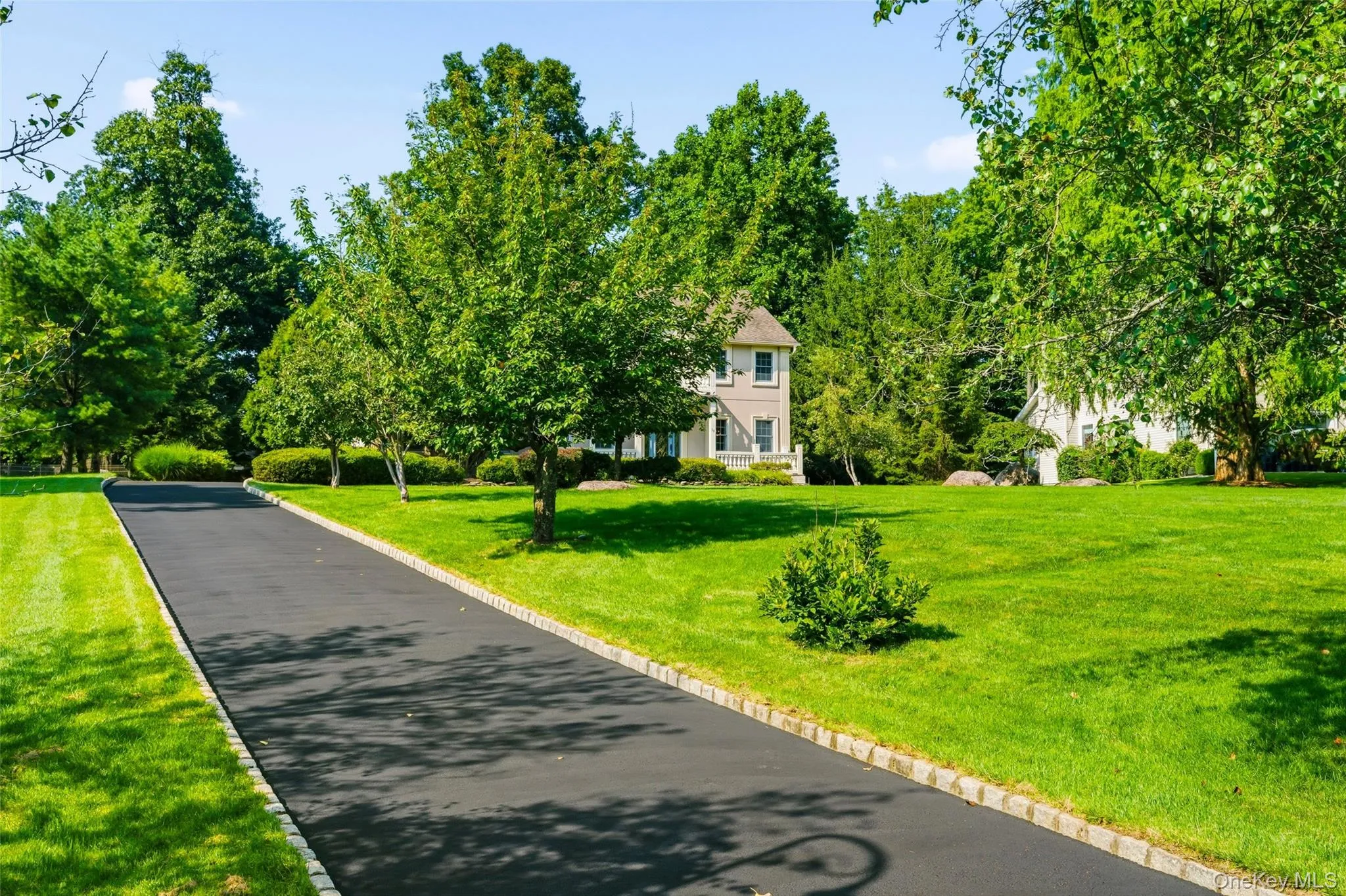 58 Greenwich Avenue, Woodbury, NY, 4 Bedrooms Bedrooms, 12 Rooms Rooms,3 BathroomsBathrooms,Residential,For Rent,Greenwich,0,1033613 58 Greenwich Avenue, Woodbury, NY, 4 Bedrooms Bedrooms, 12 Rooms Rooms,3 BathroomsBathrooms,Residential,For Rent,Greenwich,0,1033613