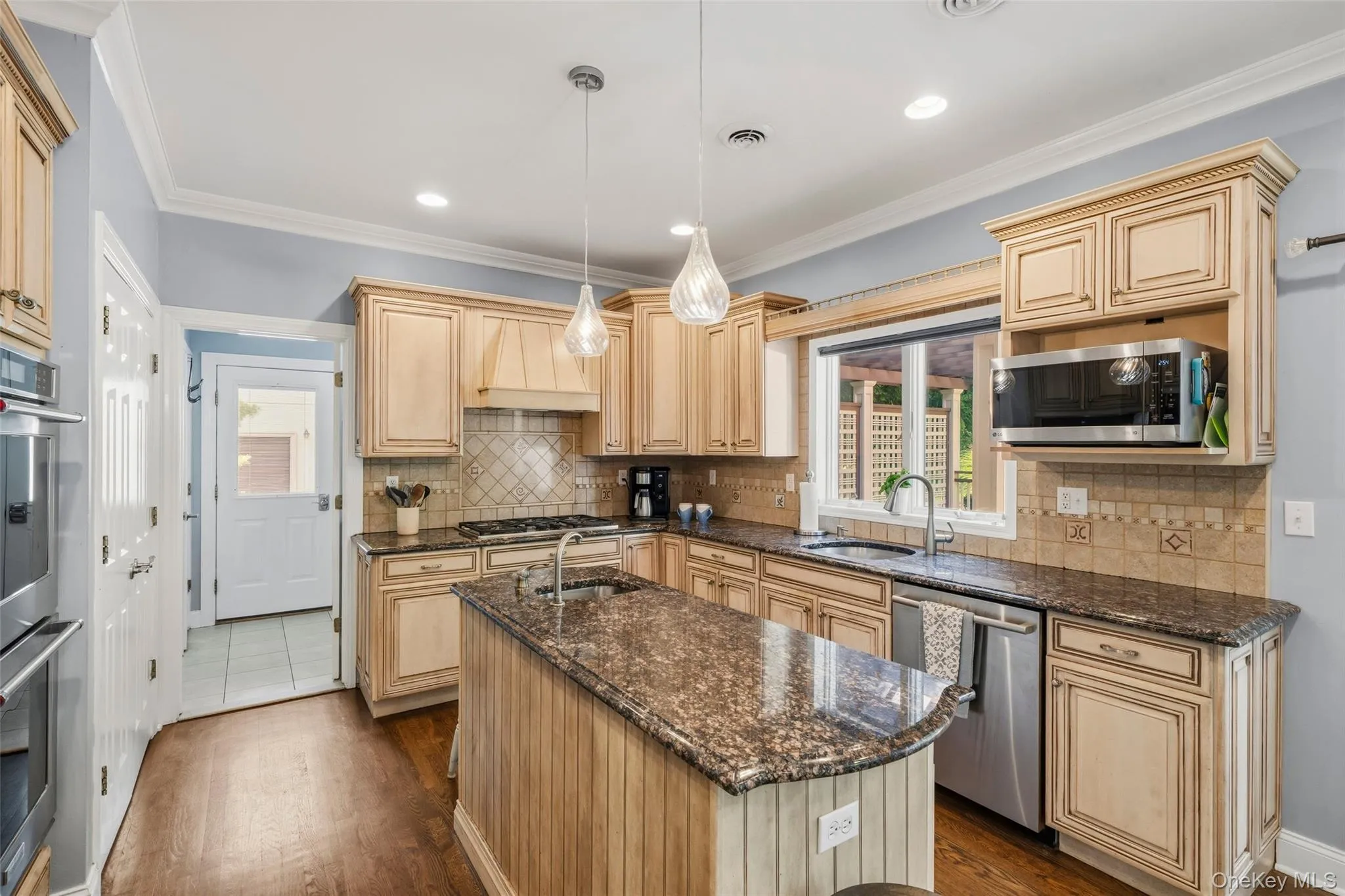 58 Greenwich Avenue, Woodbury, NY, 4 Bedrooms Bedrooms, 12 Rooms Rooms,3 BathroomsBathrooms,Residential,For Rent,Greenwich,0,1033613 58 Greenwich Avenue, Woodbury, NY, 4 Bedrooms Bedrooms, 12 Rooms Rooms,3 BathroomsBathrooms,Residential,For Rent,Greenwich,0,1033613