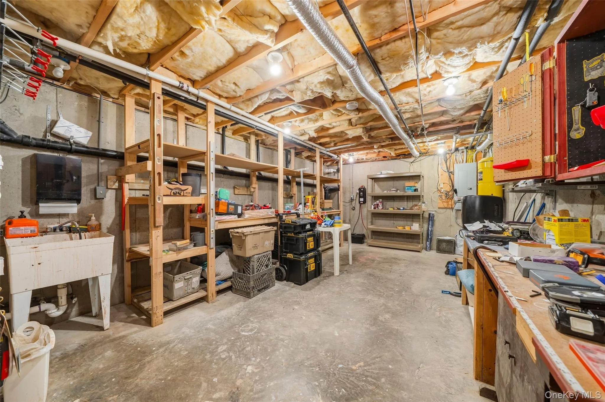 58 Greenwich Avenue, Woodbury, NY, 4 Bedrooms Bedrooms, 12 Rooms Rooms,3 BathroomsBathrooms,Residential,For Rent,Greenwich,0,1033613 58 Greenwich Avenue, Woodbury, NY, 4 Bedrooms Bedrooms, 12 Rooms Rooms,3 BathroomsBathrooms,Residential,For Rent,Greenwich,0,1033613