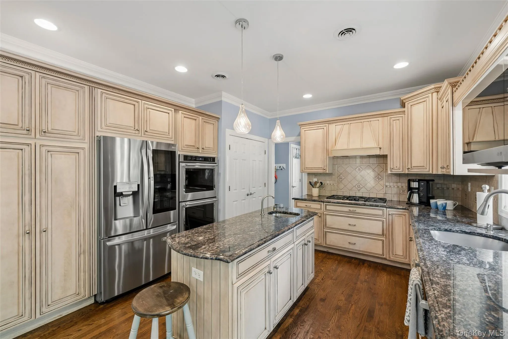 58 Greenwich Avenue, Woodbury, NY, 4 Bedrooms Bedrooms, 12 Rooms Rooms,3 BathroomsBathrooms,Residential,For Rent,Greenwich,0,1033613 58 Greenwich Avenue, Woodbury, NY, 4 Bedrooms Bedrooms, 12 Rooms Rooms,3 BathroomsBathrooms,Residential,For Rent,Greenwich,0,1033613