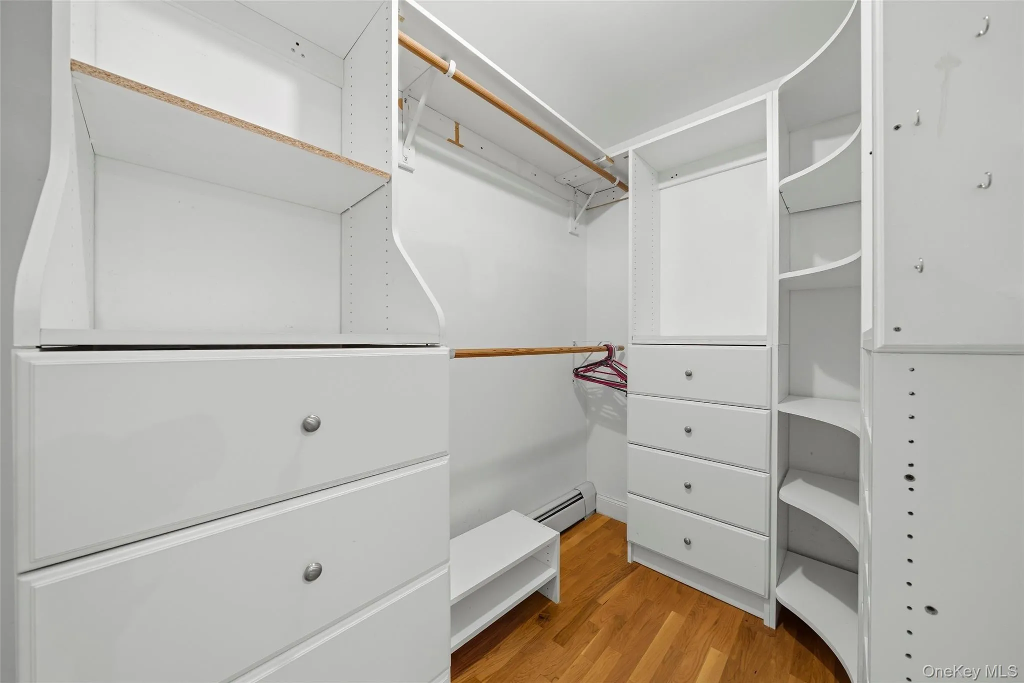 58 Greenwich Avenue, Woodbury, NY, 4 Bedrooms Bedrooms, 12 Rooms Rooms,3 BathroomsBathrooms,Residential,For Rent,Greenwich,0,1033613 58 Greenwich Avenue, Woodbury, NY, 4 Bedrooms Bedrooms, 12 Rooms Rooms,3 BathroomsBathrooms,Residential,For Rent,Greenwich,0,1033613