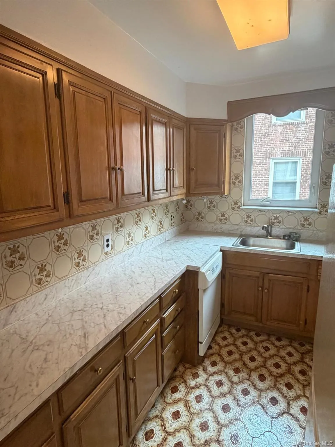 37 Courter Avenue, Yonkers, NY, 2 Bedrooms Bedrooms, 6 Rooms Rooms,1 BathroomBathrooms,Residential Lease,For Rent,Courter,0,1033617 37 Courter Avenue, Yonkers, NY, 2 Bedrooms Bedrooms, 6 Rooms Rooms,1 BathroomBathrooms,Residential Lease,For Rent,Courter,0,1033617