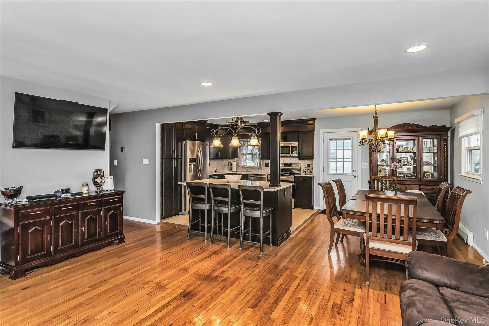 195 Nims Avenue, West Babylon, NY, 4 Bedrooms Bedrooms, 7 Rooms Rooms,2 BathroomsBathrooms,Residential,For Rent,Nims,0,1033620 195 Nims Avenue, West Babylon, NY, 4 Bedrooms Bedrooms, 7 Rooms Rooms,2 BathroomsBathrooms,Residential,For Rent,Nims,0,1033620