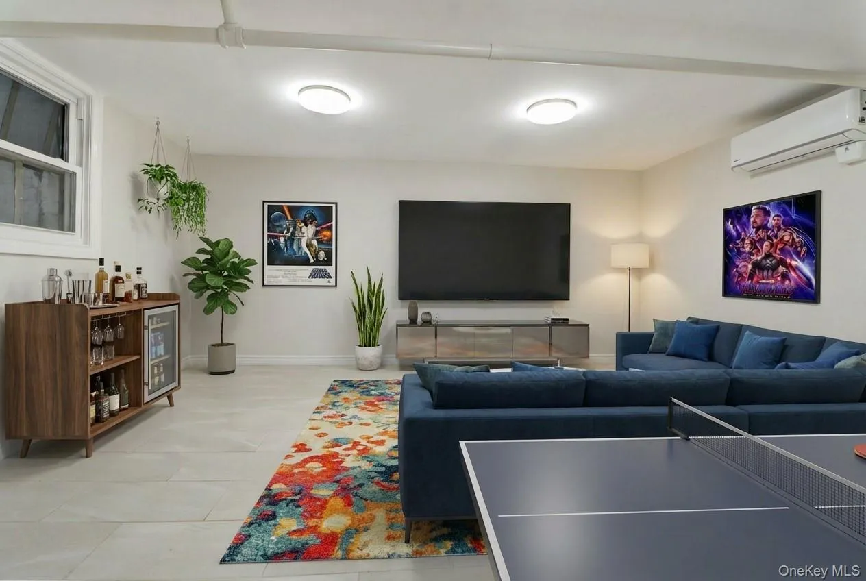 6110 84th Street, New York, NY, 3 Bedrooms Bedrooms, 8 Rooms Rooms,1 BathroomBathrooms,Residential,For Rent,84th,0,1033623 6110 84th Street, New York, NY, 3 Bedrooms Bedrooms, 8 Rooms Rooms,1 BathroomBathrooms,Residential,For Rent,84th,0,1033623