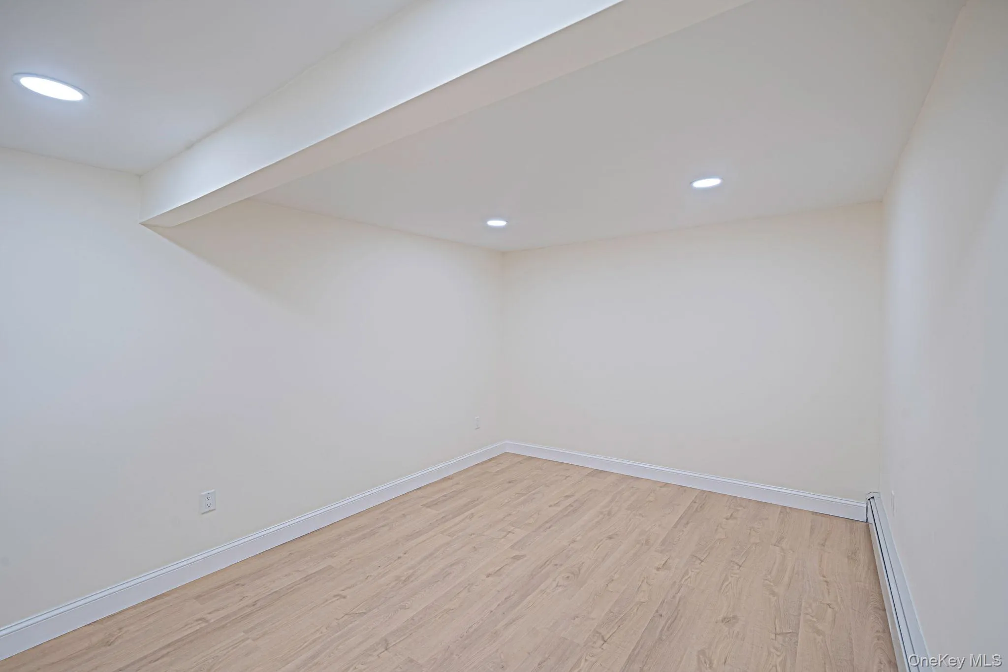 76 Moriches Road, Brookhaven, NY, 5 Bedrooms Bedrooms, 7 Rooms Rooms,3 BathroomsBathrooms,Residential,For Rent,Moriches,0,1033624 76 Moriches Road, Brookhaven, NY, 5 Bedrooms Bedrooms, 7 Rooms Rooms,3 BathroomsBathrooms,Residential,For Rent,Moriches,0,1033624