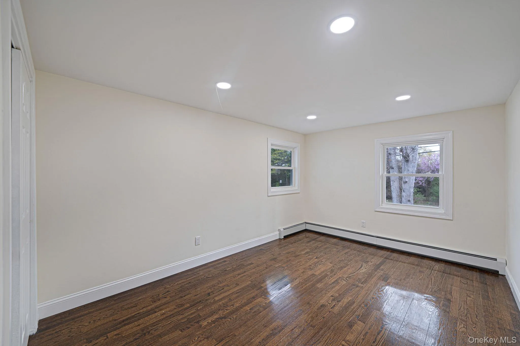 76 Moriches Road, Brookhaven, NY, 5 Bedrooms Bedrooms, 7 Rooms Rooms,3 BathroomsBathrooms,Residential,For Rent,Moriches,0,1033624 76 Moriches Road, Brookhaven, NY, 5 Bedrooms Bedrooms, 7 Rooms Rooms,3 BathroomsBathrooms,Residential,For Rent,Moriches,0,1033624