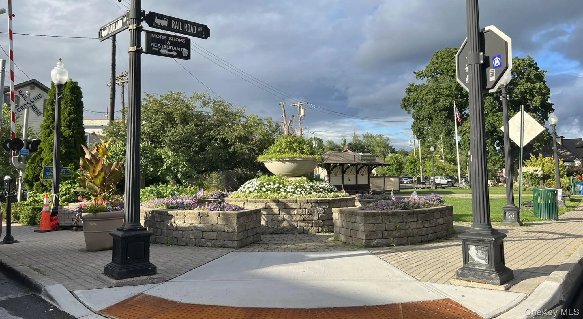7 1st Street, Warwick (town), NY, 2 Bedrooms Bedrooms, 5 Rooms Rooms,2 BathroomsBathrooms,Residential Lease,For Rent,1st,0,1033627 7 1st Street, Warwick (town), NY, 2 Bedrooms Bedrooms, 5 Rooms Rooms,2 BathroomsBathrooms,Residential Lease,For Rent,1st,0,1033627
