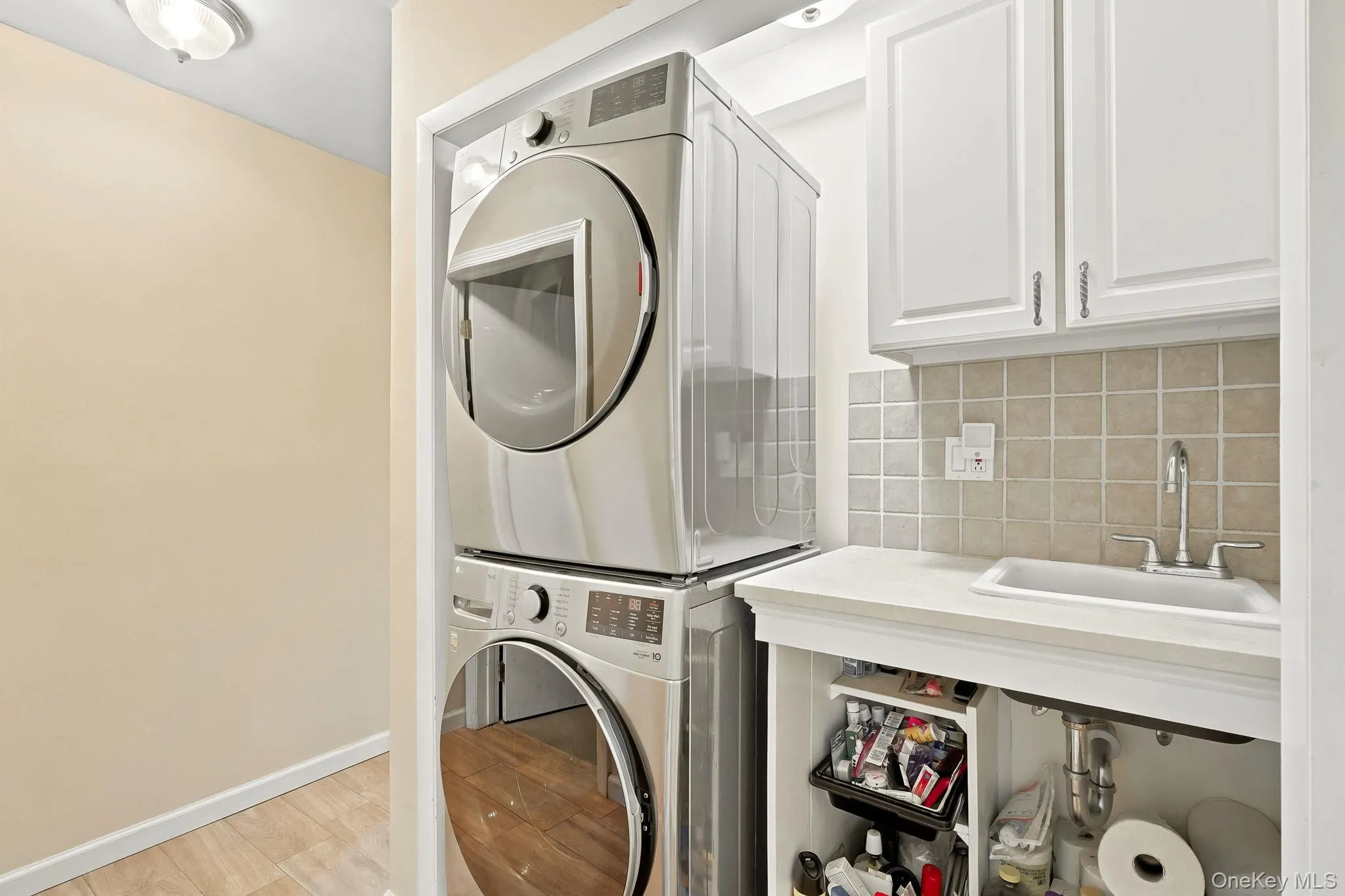 1 Southgate Drive, Cortlandt, NY, 4 Bedrooms Bedrooms, 8 Rooms Rooms,3 BathroomsBathrooms,Residential,For Rent,Southgate,0,1033632 1 Southgate Drive, Cortlandt, NY, 4 Bedrooms Bedrooms, 8 Rooms Rooms,3 BathroomsBathrooms,Residential,For Rent,Southgate,0,1033632