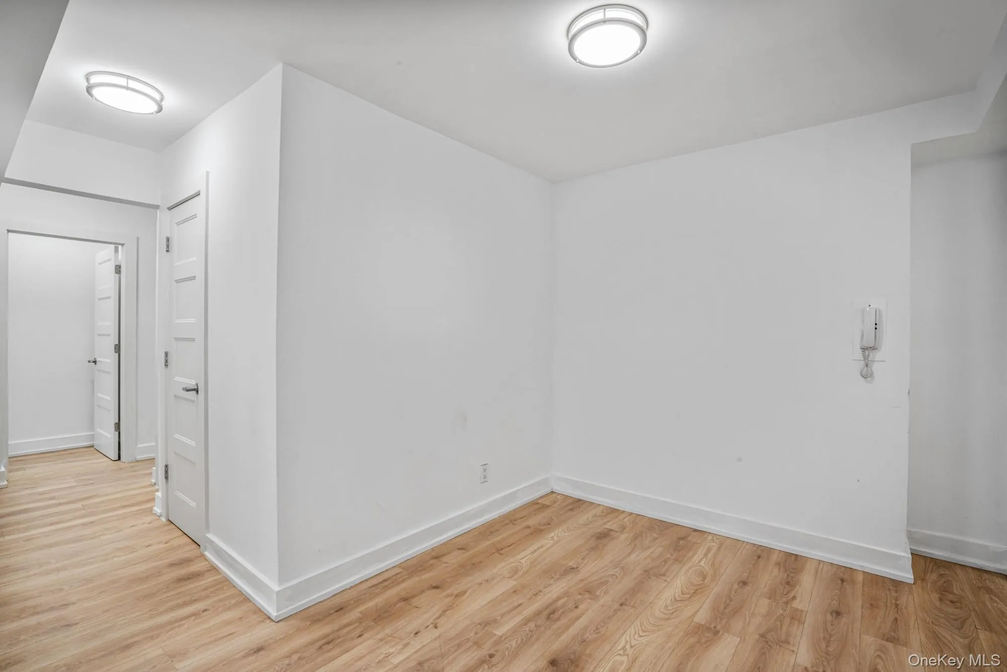 142-20 Franklin Avenue, New York, NY, 3 Bedrooms Bedrooms, 5 Rooms Rooms,2 BathroomsBathrooms,Residential,For Rent,Franklin,0,1033636 142-20 Franklin Avenue, New York, NY, 3 Bedrooms Bedrooms, 5 Rooms Rooms,2 BathroomsBathrooms,Residential,For Rent,Franklin,0,1033636