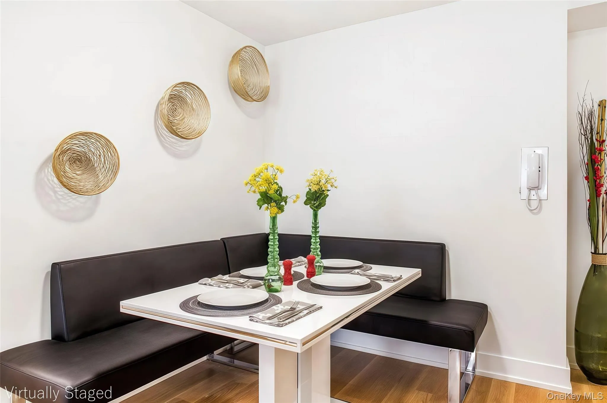 142-20 Franklin Avenue, New York, NY, 3 Bedrooms Bedrooms, 5 Rooms Rooms,2 BathroomsBathrooms,Residential,For Rent,Franklin,0,1033636 142-20 Franklin Avenue, New York, NY, 3 Bedrooms Bedrooms, 5 Rooms Rooms,2 BathroomsBathrooms,Residential,For Rent,Franklin,0,1033636