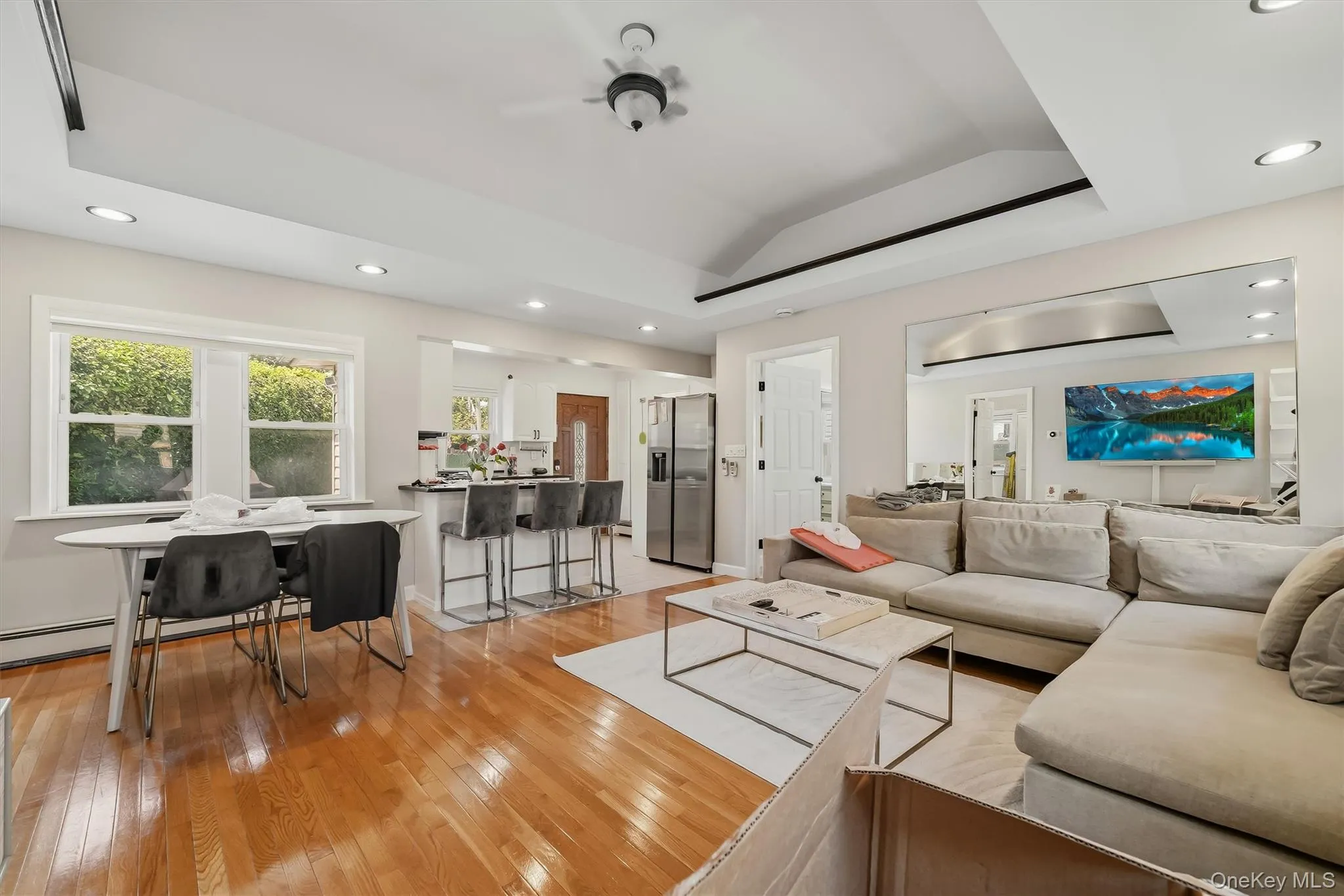 190C Edgewater Park, New York, NY, 2 Bedrooms Bedrooms, 4 Rooms Rooms,1 BathroomBathrooms,Residential,For Rent,Edgewater,0,1033637 190C Edgewater Park, New York, NY, 2 Bedrooms Bedrooms, 4 Rooms Rooms,1 BathroomBathrooms,Residential,For Rent,Edgewater,0,1033637