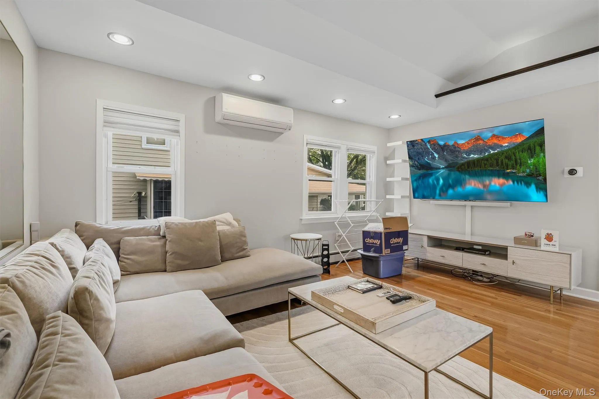 190C Edgewater Park, New York, NY, 2 Bedrooms Bedrooms, 4 Rooms Rooms,1 BathroomBathrooms,Residential,For Rent,Edgewater,0,1033637 190C Edgewater Park, New York, NY, 2 Bedrooms Bedrooms, 4 Rooms Rooms,1 BathroomBathrooms,Residential,For Rent,Edgewater,0,1033637