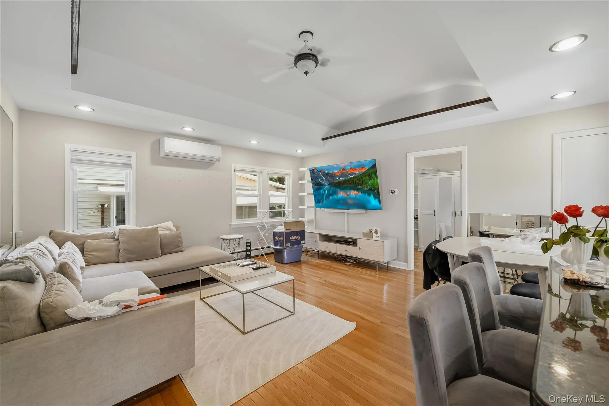 190C Edgewater Park, New York, NY, 2 Bedrooms Bedrooms, 4 Rooms Rooms,1 BathroomBathrooms,Residential,For Rent,Edgewater,0,1033637 190C Edgewater Park, New York, NY, 2 Bedrooms Bedrooms, 4 Rooms Rooms,1 BathroomBathrooms,Residential,For Rent,Edgewater,0,1033637