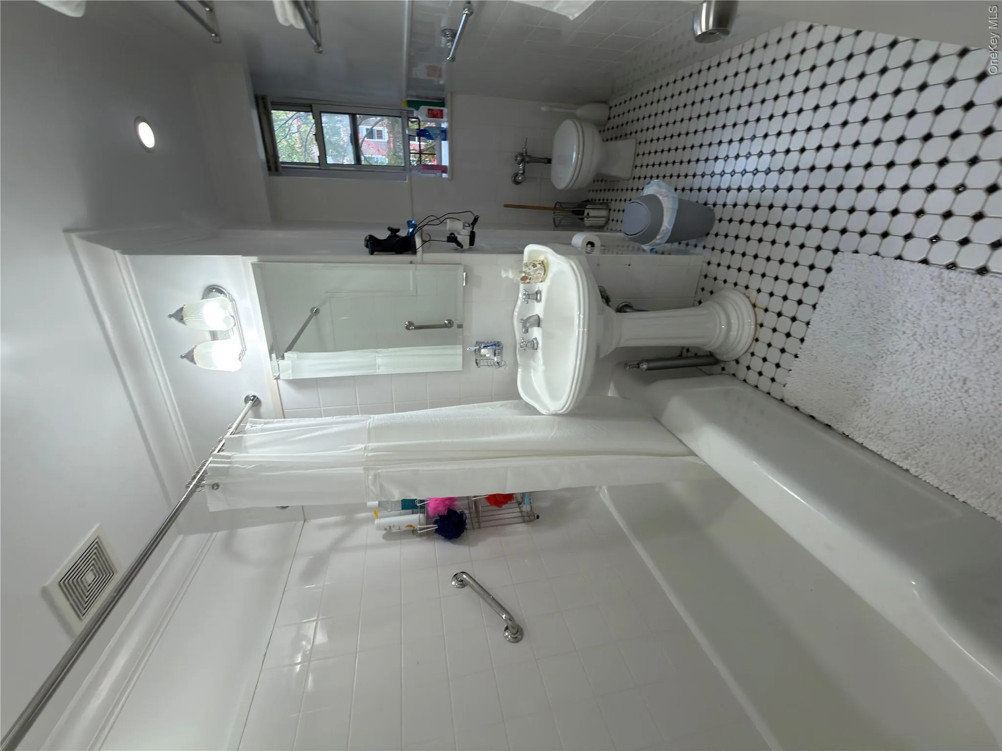 67-38 108th Street, New York, NY, 2 Bedrooms Bedrooms, 3 Rooms Rooms,1 BathroomBathrooms,Residential,For Rent,108th,0,1033643 67-38 108th Street, New York, NY, 2 Bedrooms Bedrooms, 3 Rooms Rooms,1 BathroomBathrooms,Residential,For Rent,108th,0,1033643