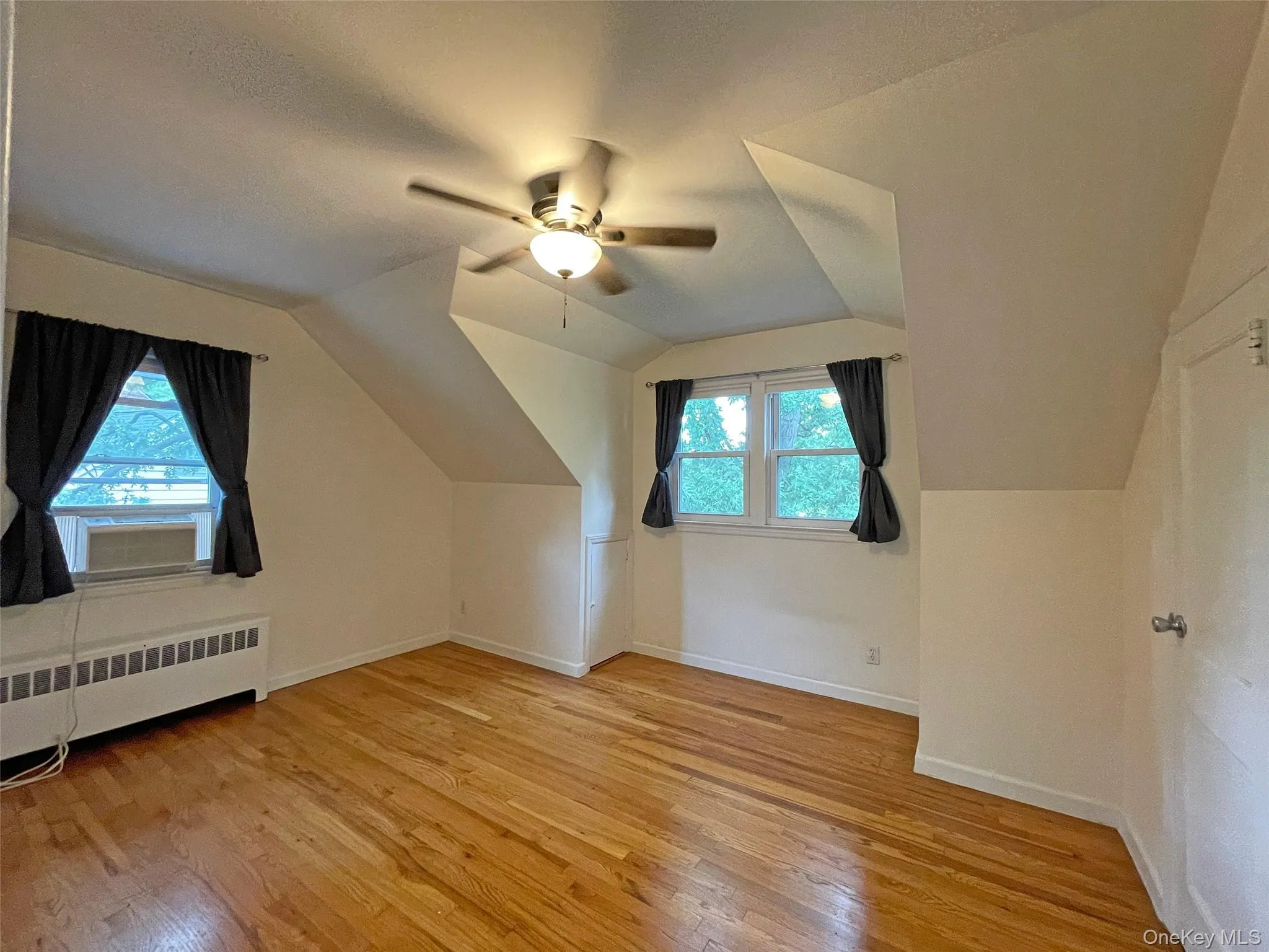 1058 Palmer Avenue, Mamaroneck, NY, 2 Bedrooms Bedrooms, 4 Rooms Rooms,1 BathroomBathrooms,Residential Lease,For Rent,Palmer,0,1033646 1058 Palmer Avenue, Mamaroneck, NY, 2 Bedrooms Bedrooms, 4 Rooms Rooms,1 BathroomBathrooms,Residential Lease,For Rent,Palmer,0,1033646