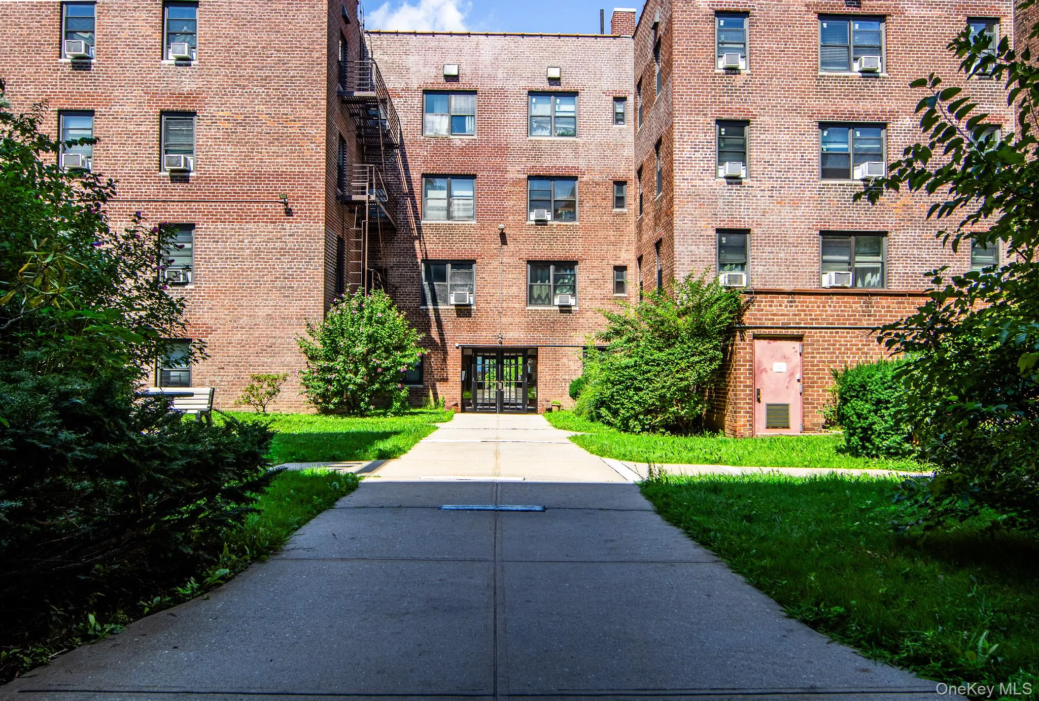470 N Broadway, Yonkers, NY, 1 Bedroom Bedrooms, 5 Rooms Rooms,1 BathroomBathrooms,Residential,For Rent,N Broadway,0,1033648 470 N Broadway, Yonkers, NY, 1 Bedroom Bedrooms, 5 Rooms Rooms,1 BathroomBathrooms,Residential,For Rent,N Broadway,0,1033648
