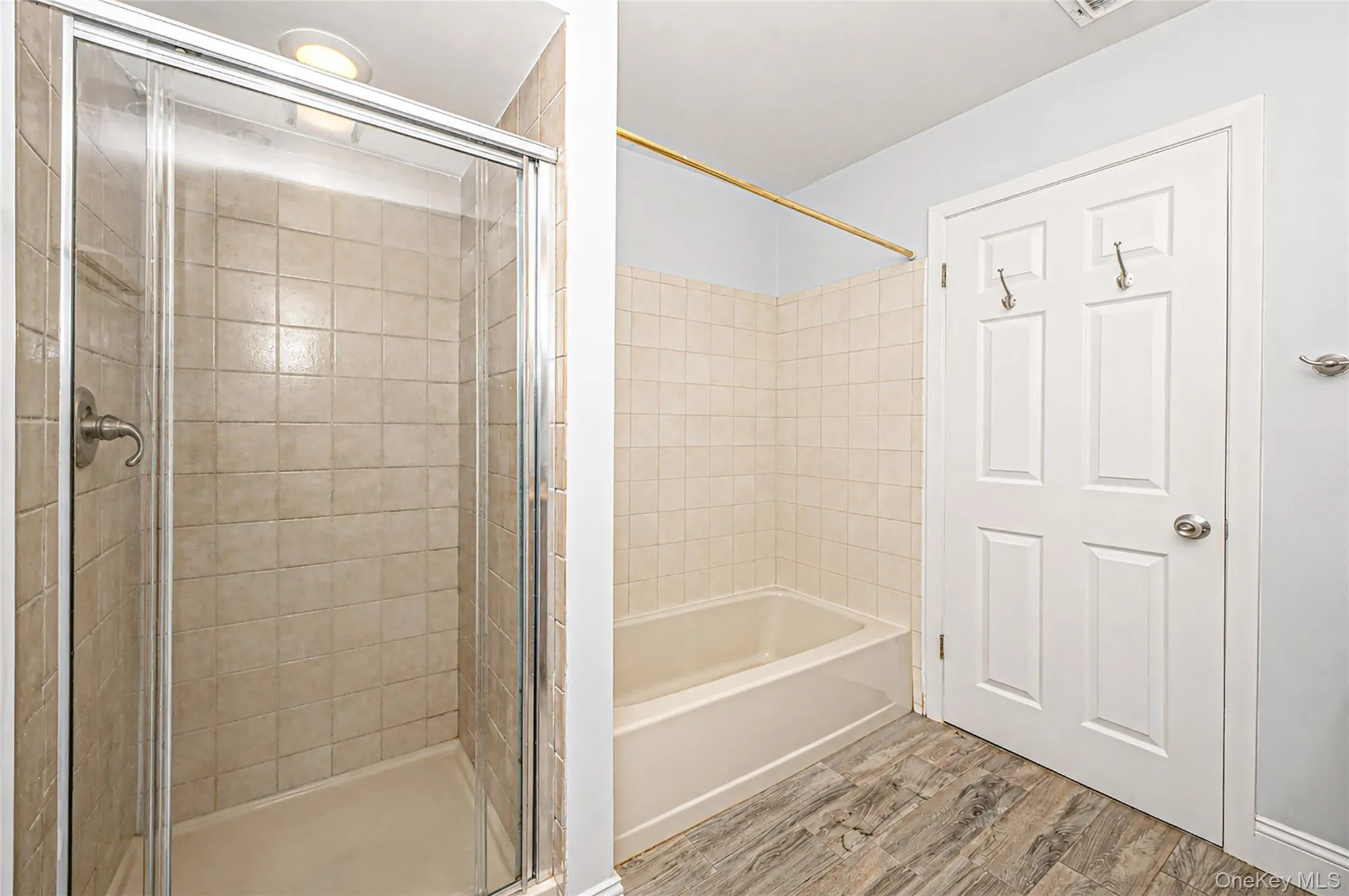 5 Jeremy Circle, Smithtown, NY, 2 Bedrooms Bedrooms, 5 Rooms Rooms,2 BathroomsBathrooms,Residential,For Rent,Jeremy,0,1033652 5 Jeremy Circle, Smithtown, NY, 2 Bedrooms Bedrooms, 5 Rooms Rooms,2 BathroomsBathrooms,Residential,For Rent,Jeremy,0,1033652
