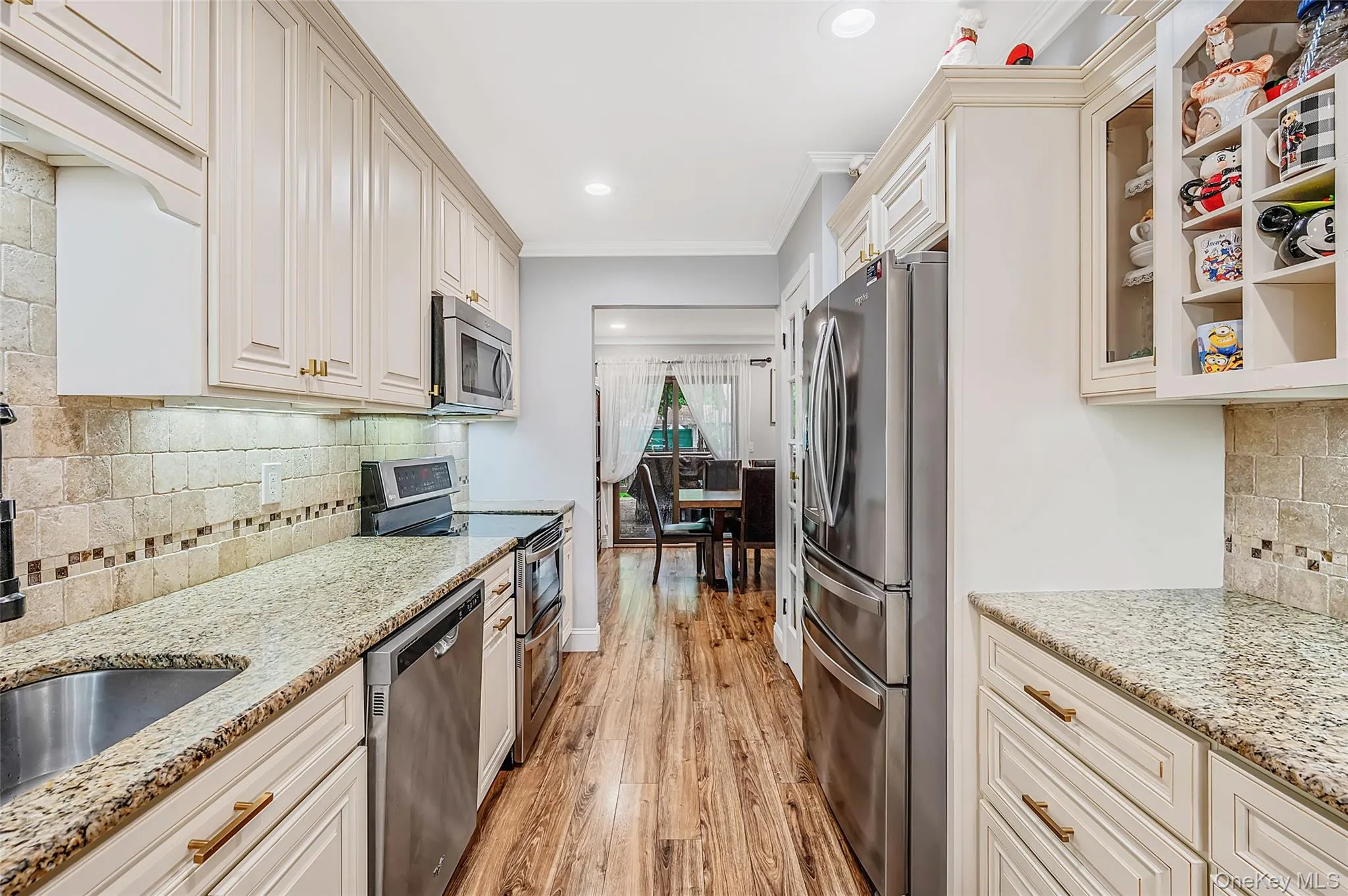5 Jeremy Circle, Smithtown, NY, 2 Bedrooms Bedrooms, 5 Rooms Rooms,2 BathroomsBathrooms,Residential,For Rent,Jeremy,0,1033652 5 Jeremy Circle, Smithtown, NY, 2 Bedrooms Bedrooms, 5 Rooms Rooms,2 BathroomsBathrooms,Residential,For Rent,Jeremy,0,1033652