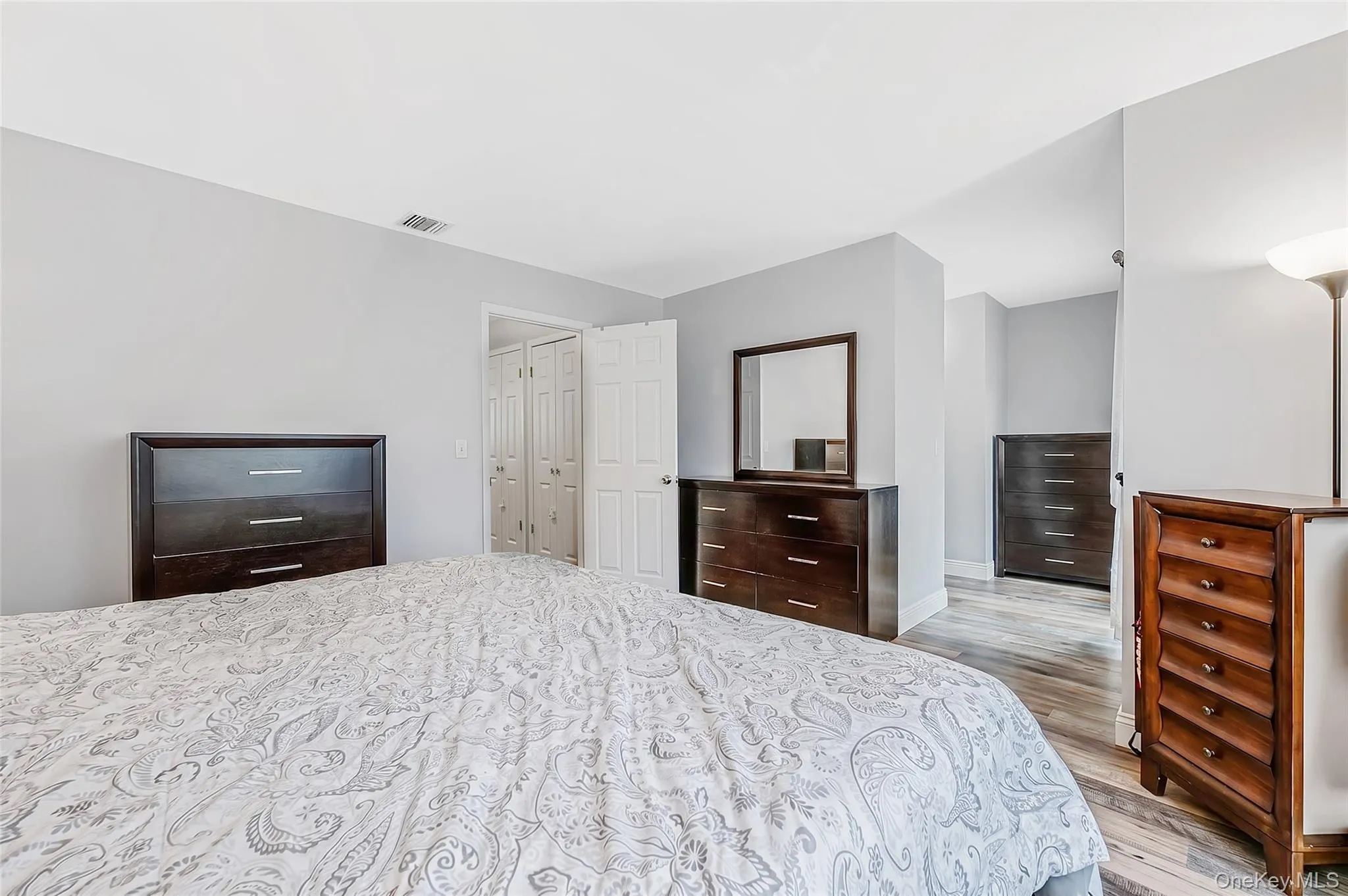 5 Jeremy Circle, Smithtown, NY, 2 Bedrooms Bedrooms, 5 Rooms Rooms,2 BathroomsBathrooms,Residential,For Rent,Jeremy,0,1033652 5 Jeremy Circle, Smithtown, NY, 2 Bedrooms Bedrooms, 5 Rooms Rooms,2 BathroomsBathrooms,Residential,For Rent,Jeremy,0,1033652