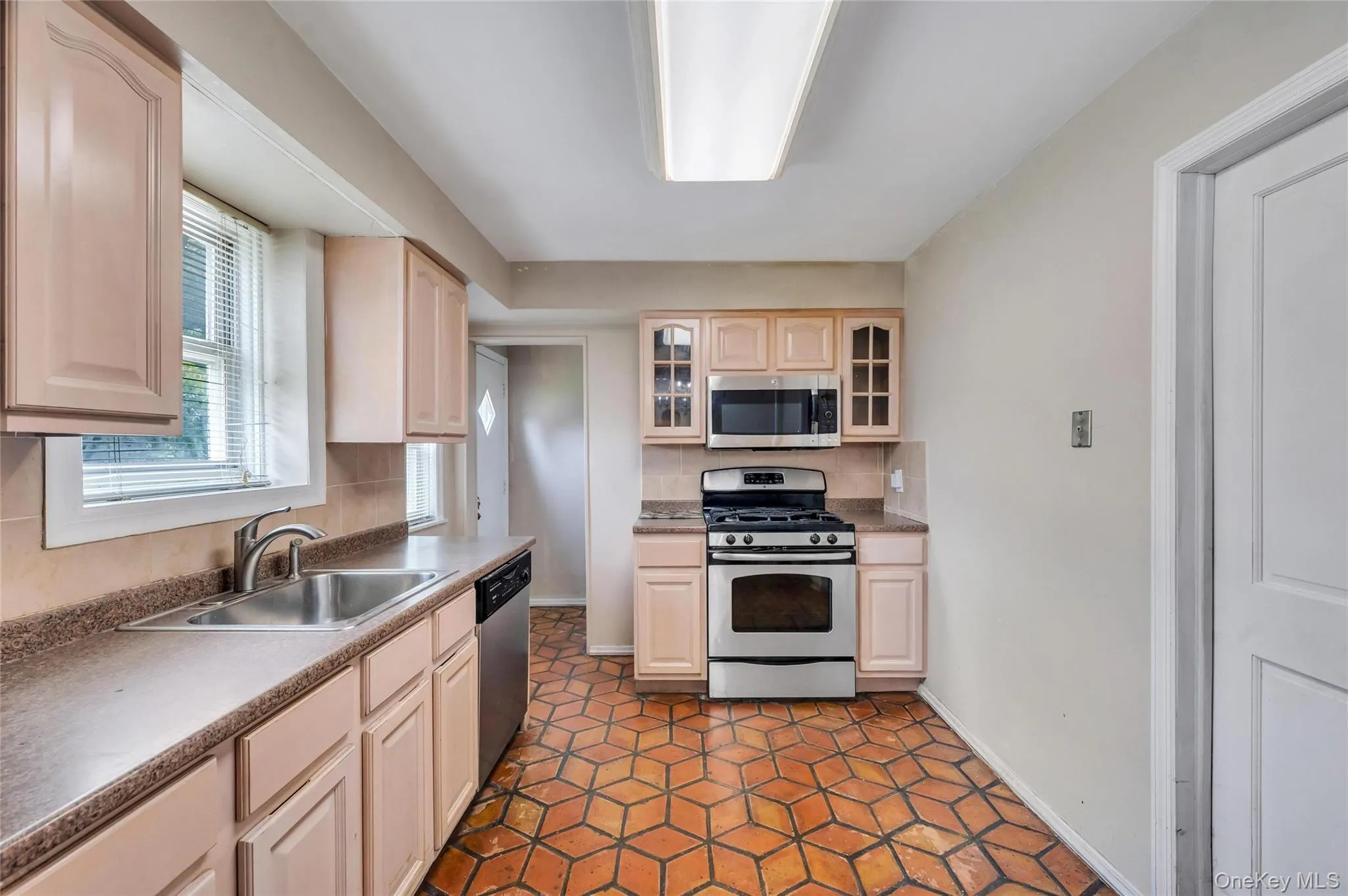 78-28 222nd Street, New York, NY, 3 Bedrooms Bedrooms, 7 Rooms Rooms,1 BathroomBathrooms,Residential,For Rent,222nd,0,1033665 78-28 222nd Street, New York, NY, 3 Bedrooms Bedrooms, 7 Rooms Rooms,1 BathroomBathrooms,Residential,For Rent,222nd,0,1033665