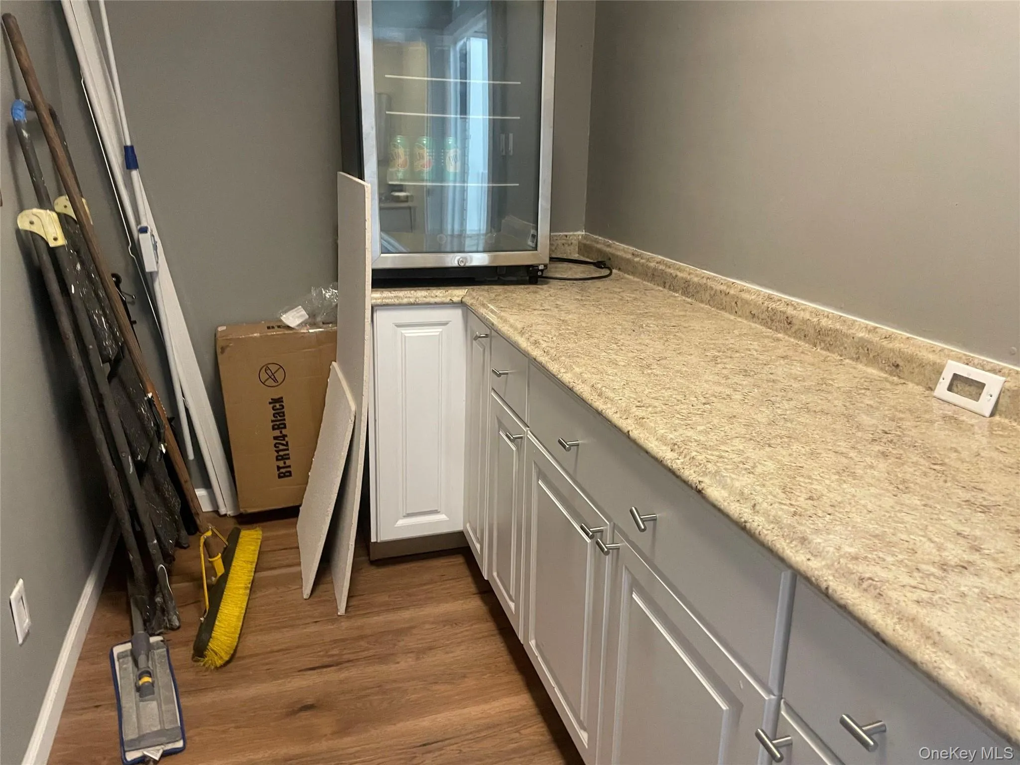 40 Motor Avenue, Oyster Bay, NY, ,Commercial Lease,For Rent,Motor,0,1033666 40 Motor Avenue, Oyster Bay, NY, ,Commercial Lease,For Rent,Motor,0,1033666