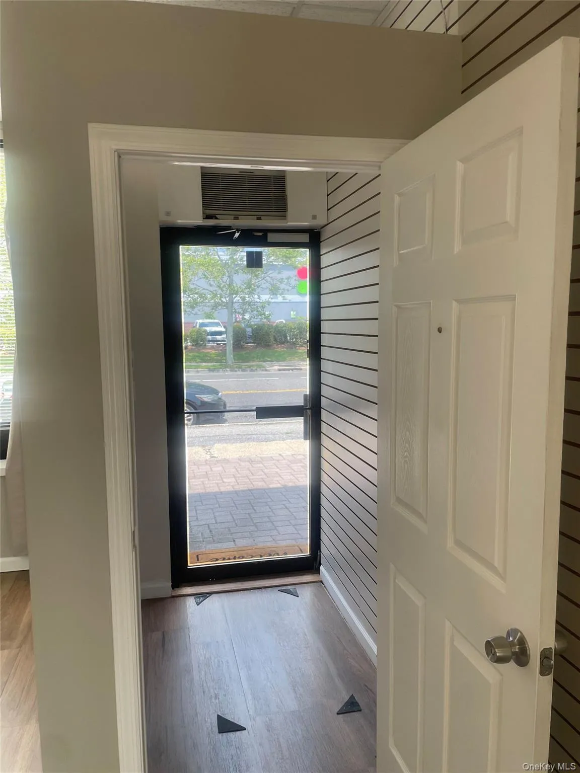 40 Motor Avenue, Oyster Bay, NY, ,Commercial Lease,For Rent,Motor,0,1033666 40 Motor Avenue, Oyster Bay, NY, ,Commercial Lease,For Rent,Motor,0,1033666