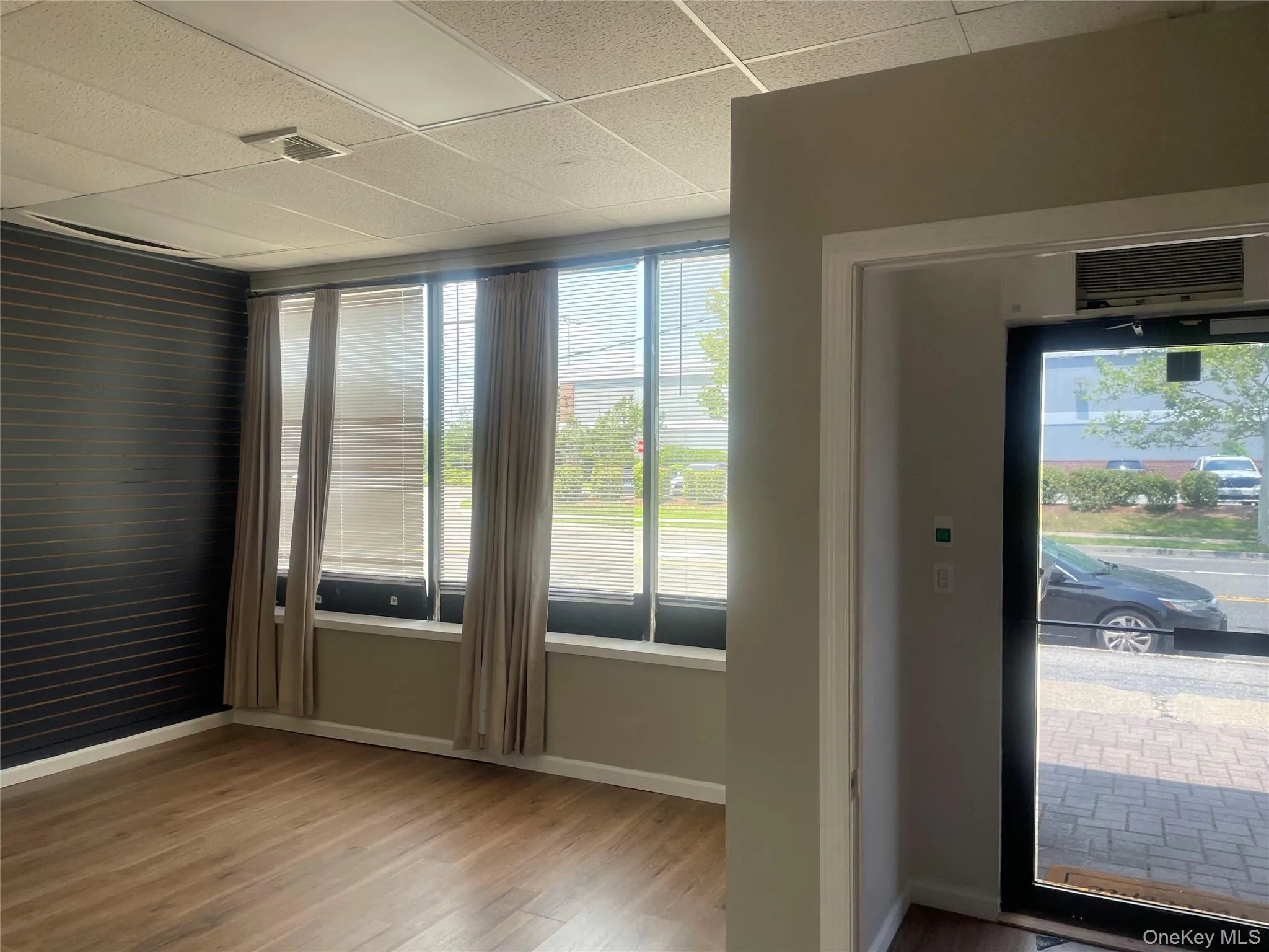 40 Motor Avenue, Oyster Bay, NY, ,Commercial Lease,For Rent,Motor,0,1033666 40 Motor Avenue, Oyster Bay, NY, ,Commercial Lease,For Rent,Motor,0,1033666