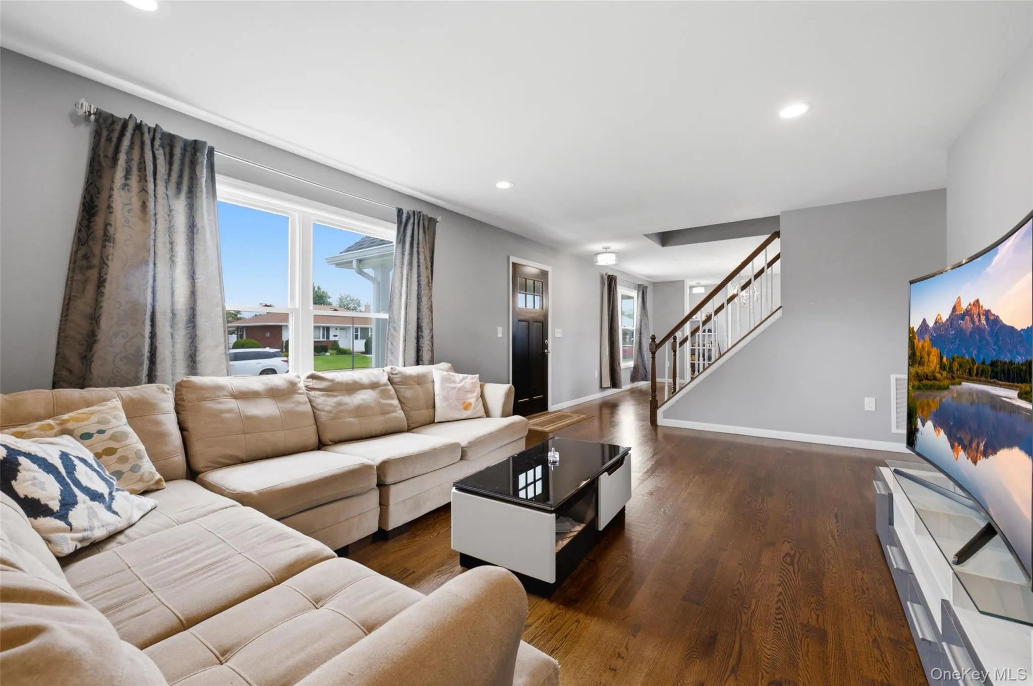 105 Wadsworth Avenue, Hempstead, NY, 5 Bedrooms Bedrooms, 6 Rooms Rooms,3 BathroomsBathrooms,Residential,For Rent,Wadsworth,0,1033668 105 Wadsworth Avenue, Hempstead, NY, 5 Bedrooms Bedrooms, 6 Rooms Rooms,3 BathroomsBathrooms,Residential,For Rent,Wadsworth,0,1033668